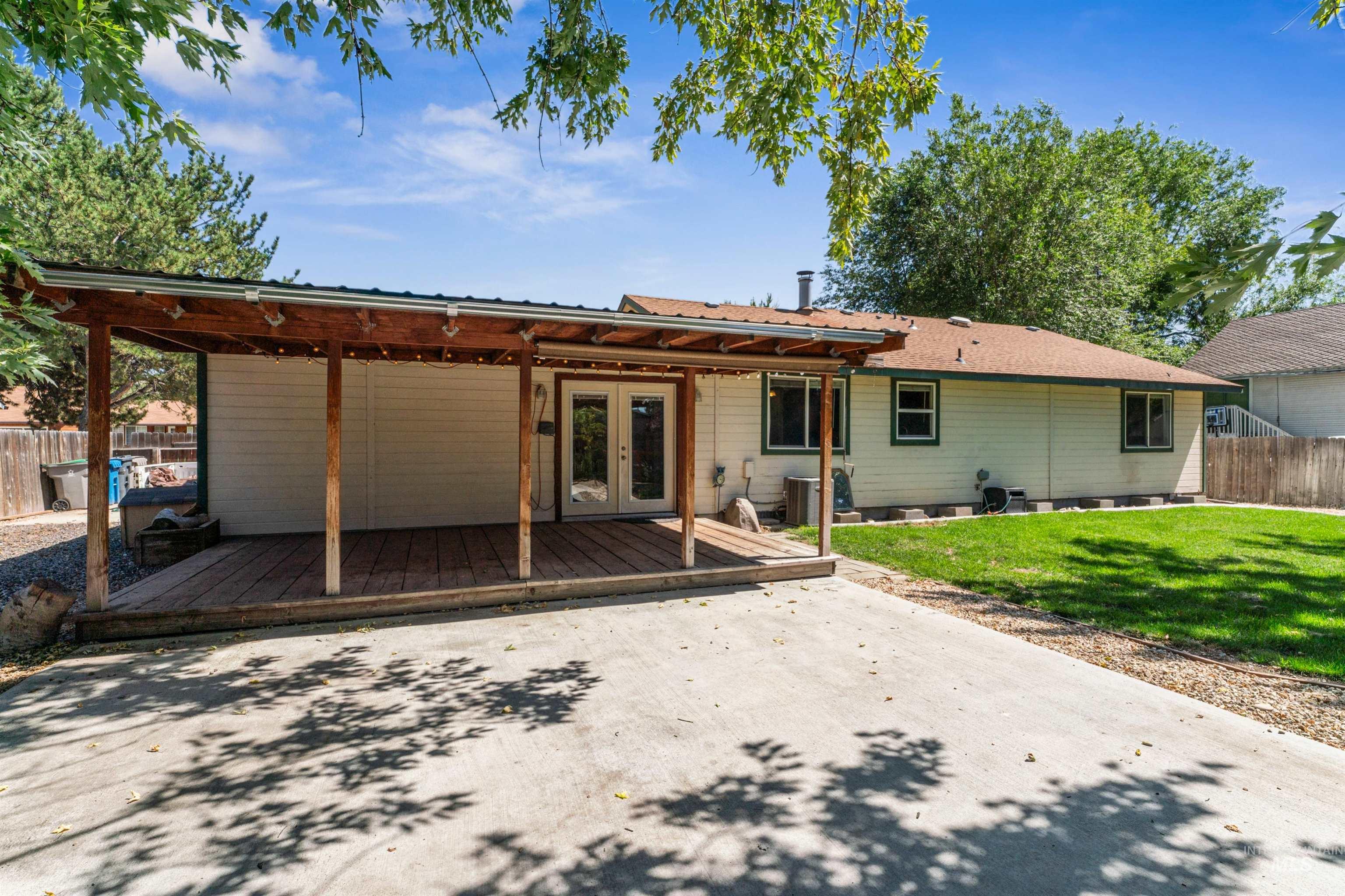 5591 N Marlboro Ave. Property Photo 31