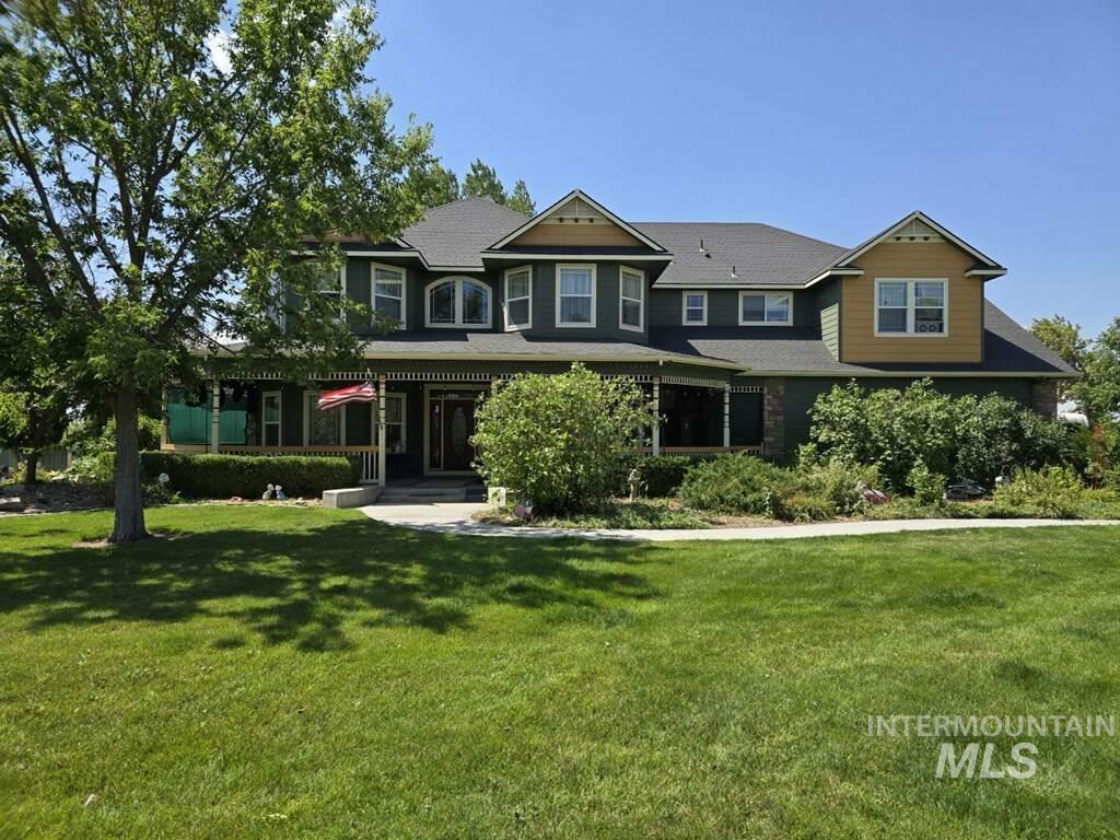 3685 E Indian Trail Lane Property Photo 1