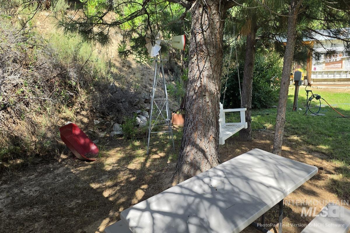 20 Sellman St Property Photo 8