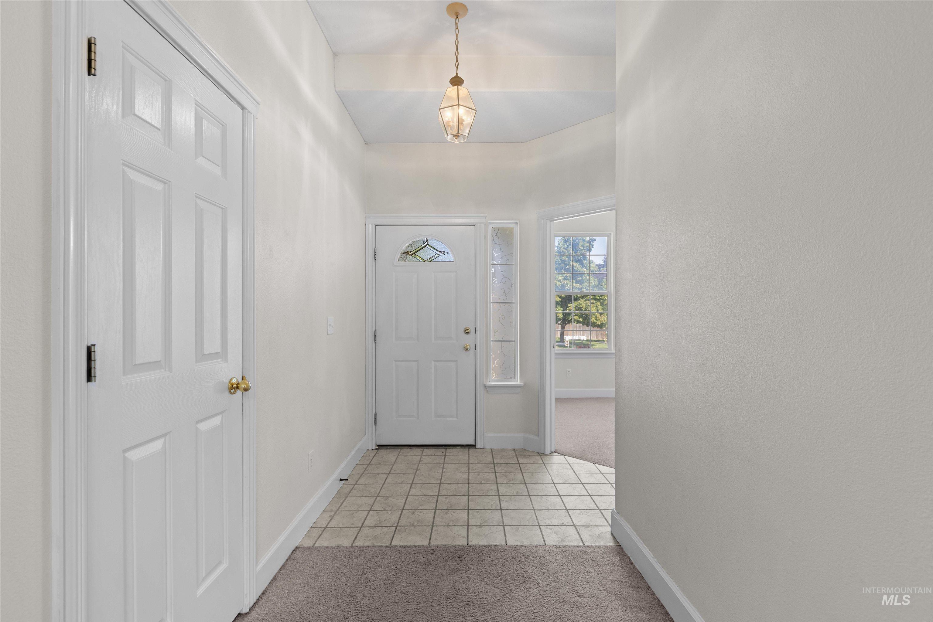 1711 Cashew Court Property Photo 6