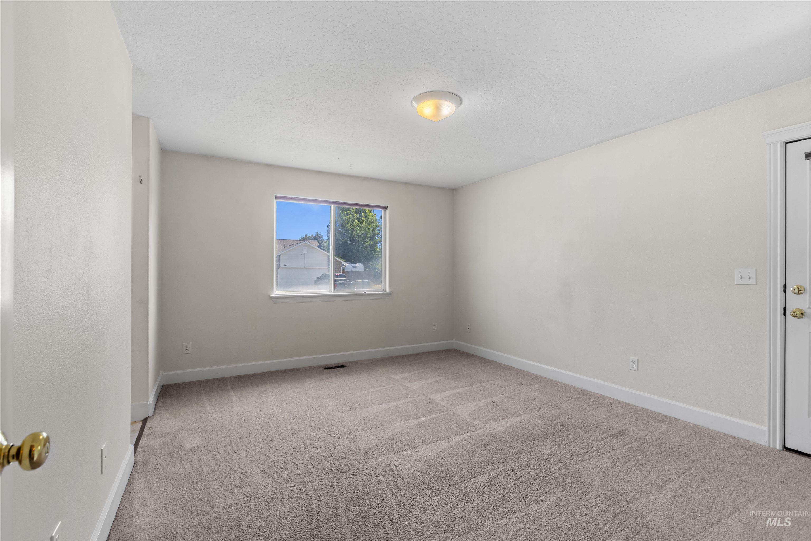 1711 Cashew Court Property Photo 21