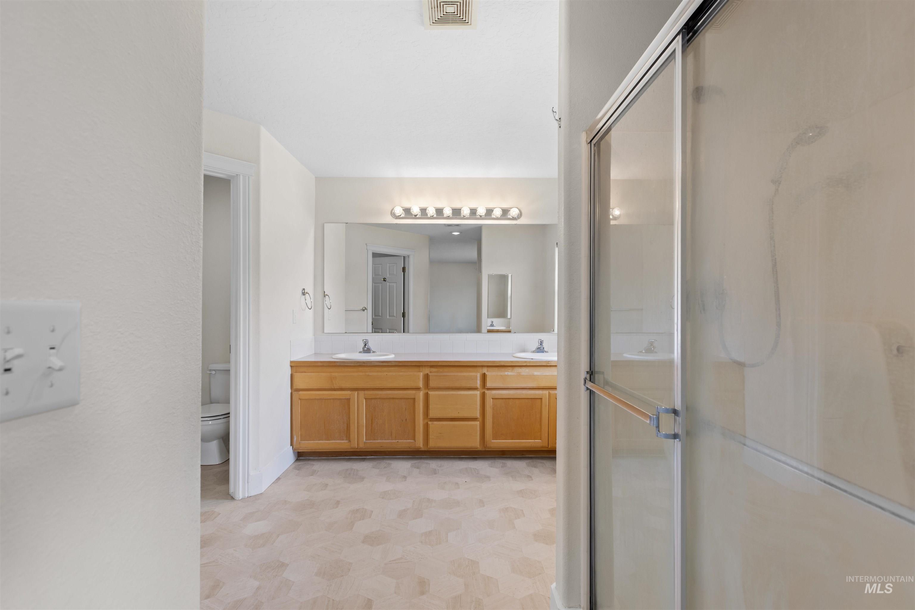 1711 Cashew Court Property Photo 23