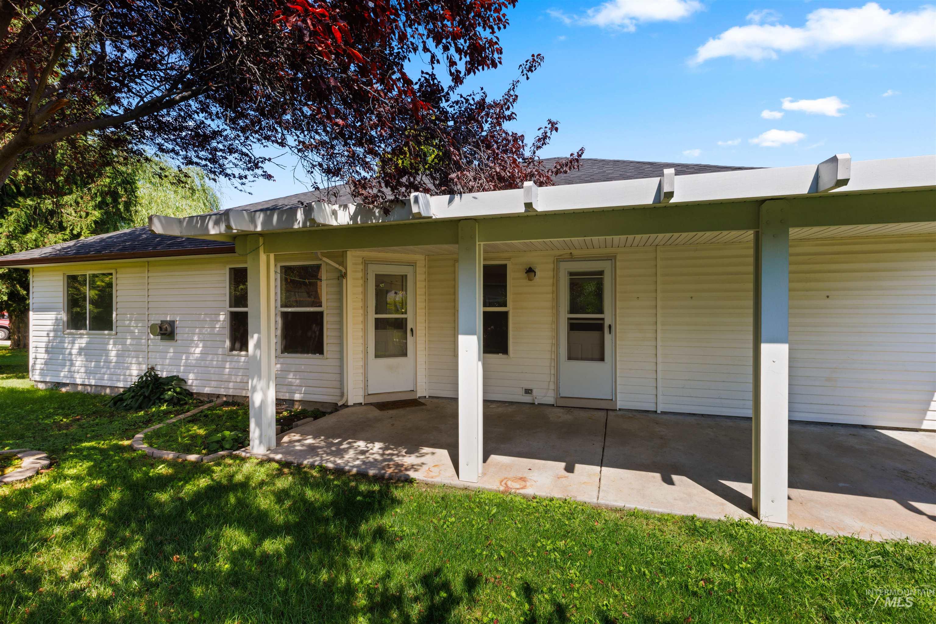 1711 Cashew Court Property Photo 32