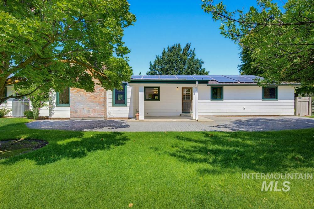 2165 E Springwood Dr Property Photo 23