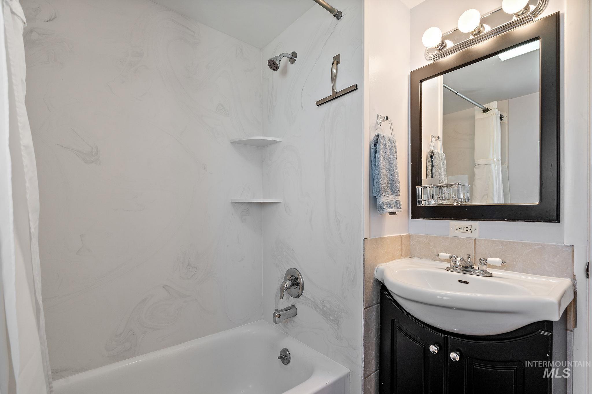 2018 S Hervey St Property Photo 25