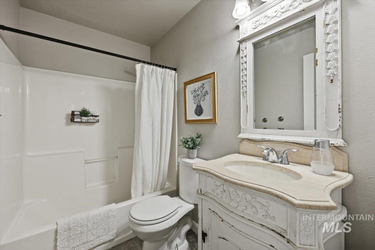 3124 Parkview Way Property Photo 23