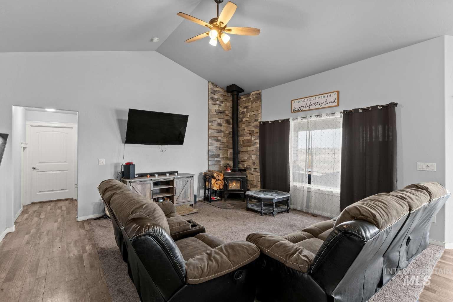 523 N 250 E Property Photo 3