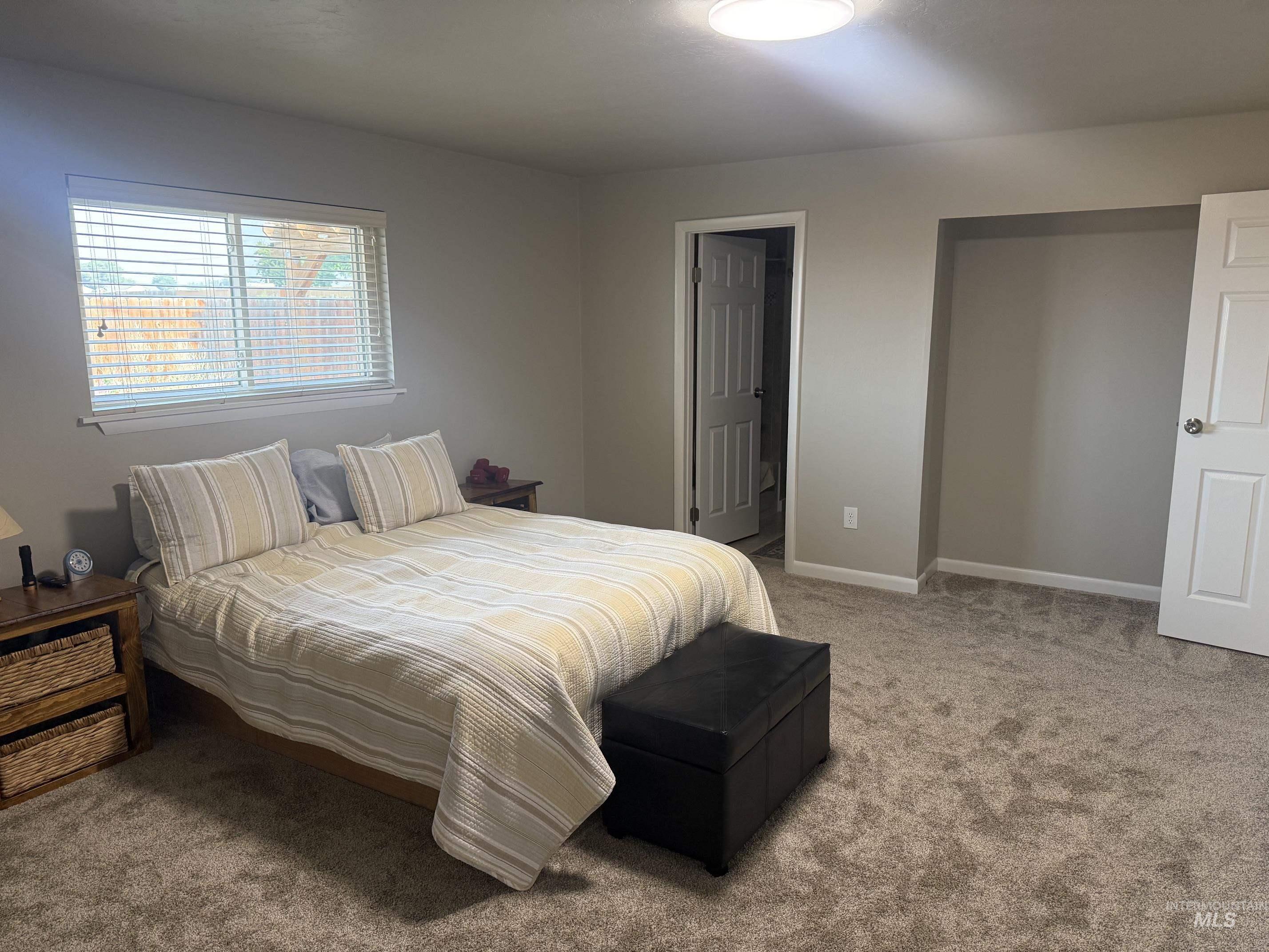 13561 Willis Road Property Photo 2