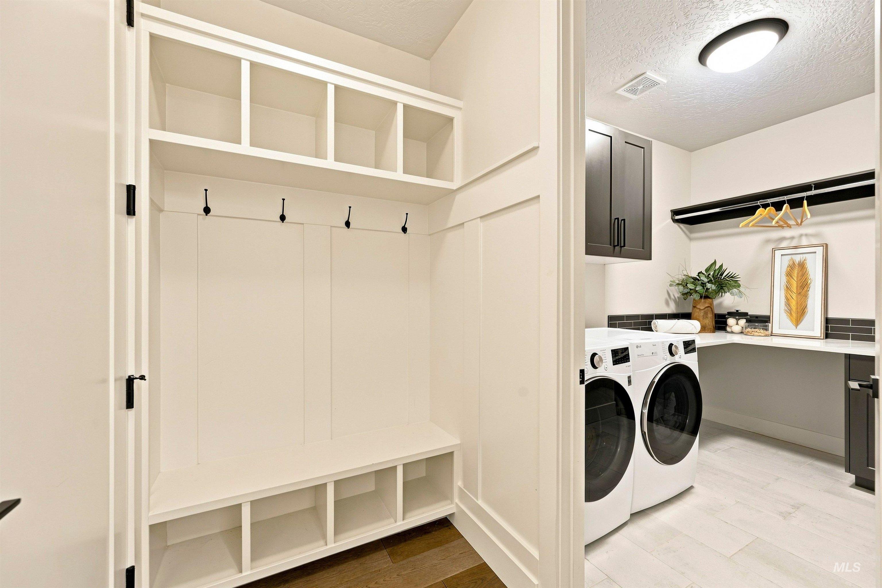 2255 N Sugar Loop Ave Property Photo 22