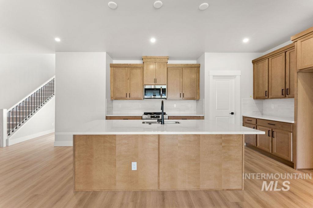 186 S Turner Ave. Property Photo 11