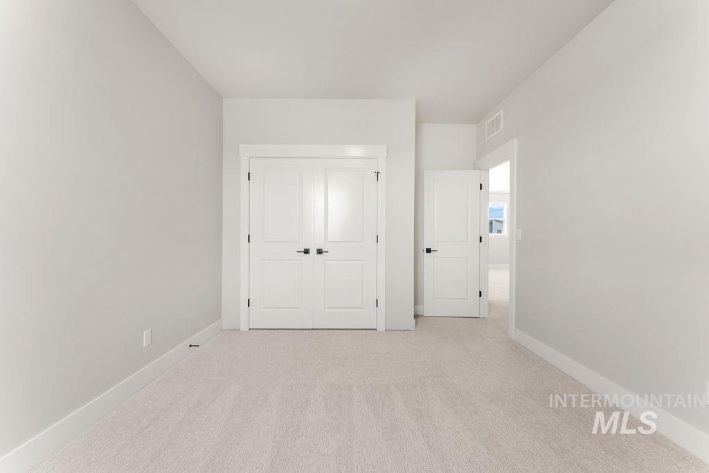186 S Turner Ave. Property Photo 24