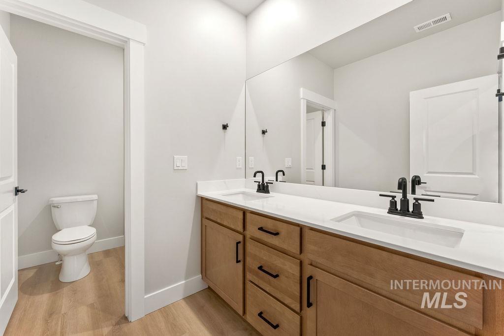 186 S Turner Ave. Property Photo 25