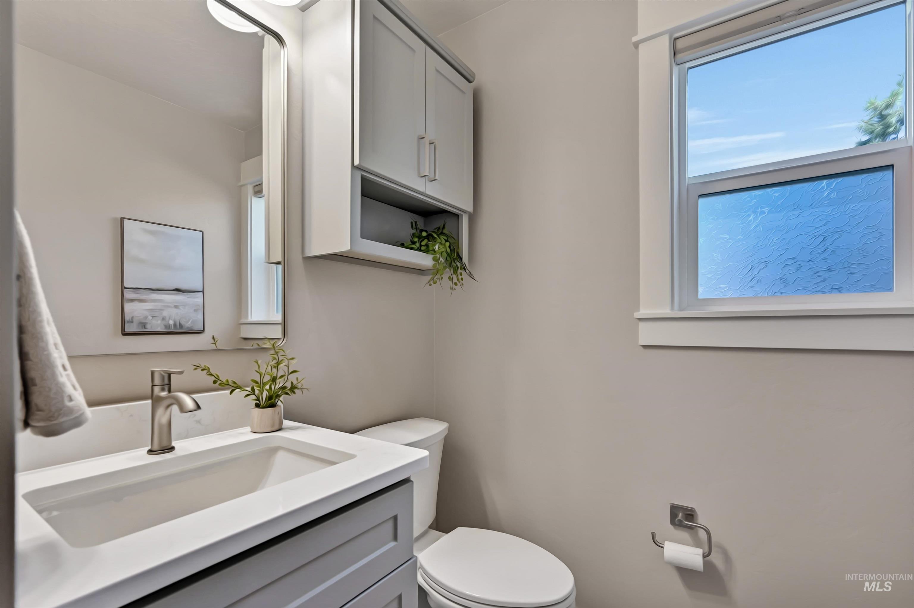 2101 S Hervey Street Property Photo 6