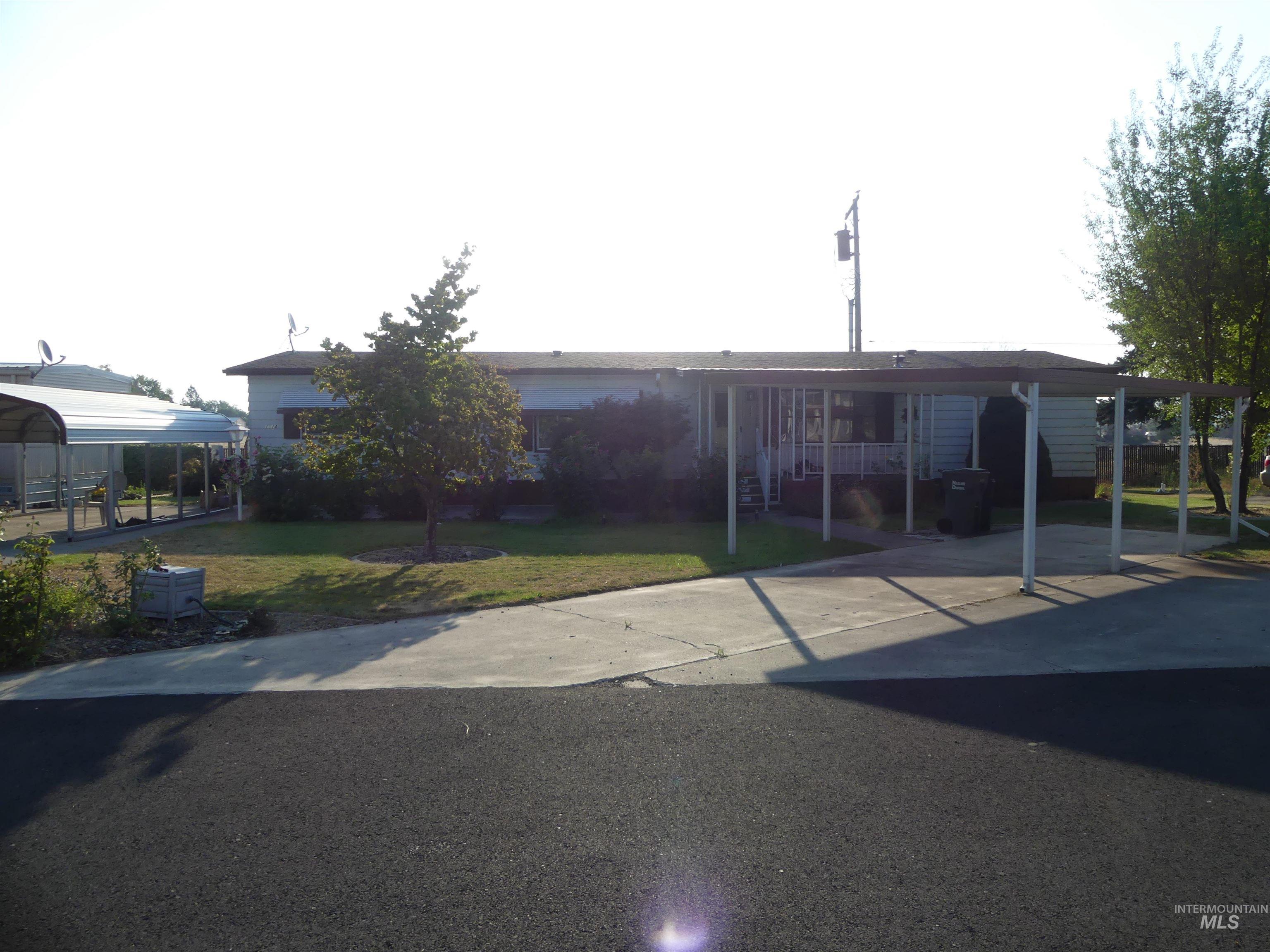 2015 6th Ave Property Photo 5