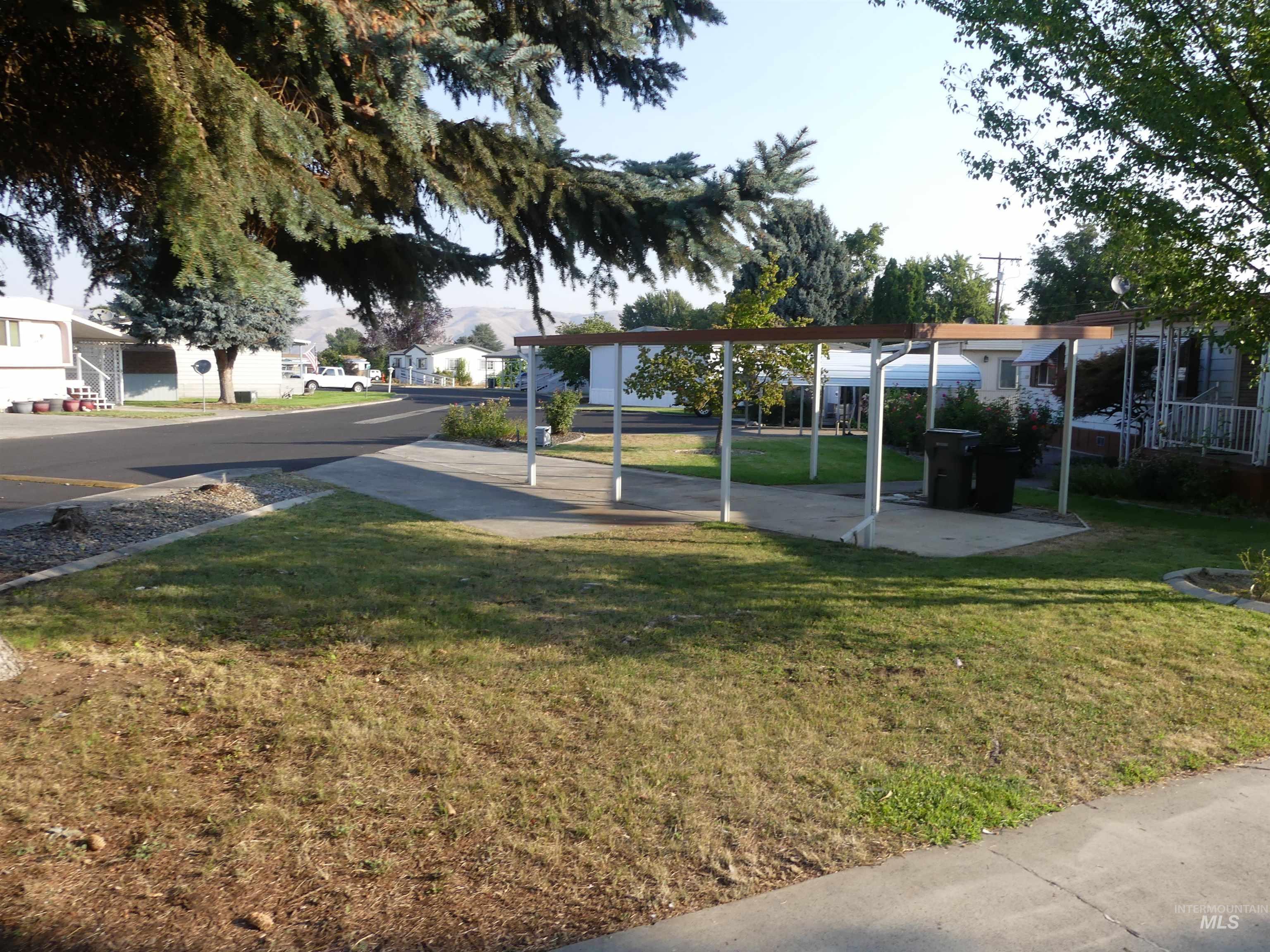 2015 6th Ave Property Photo 9