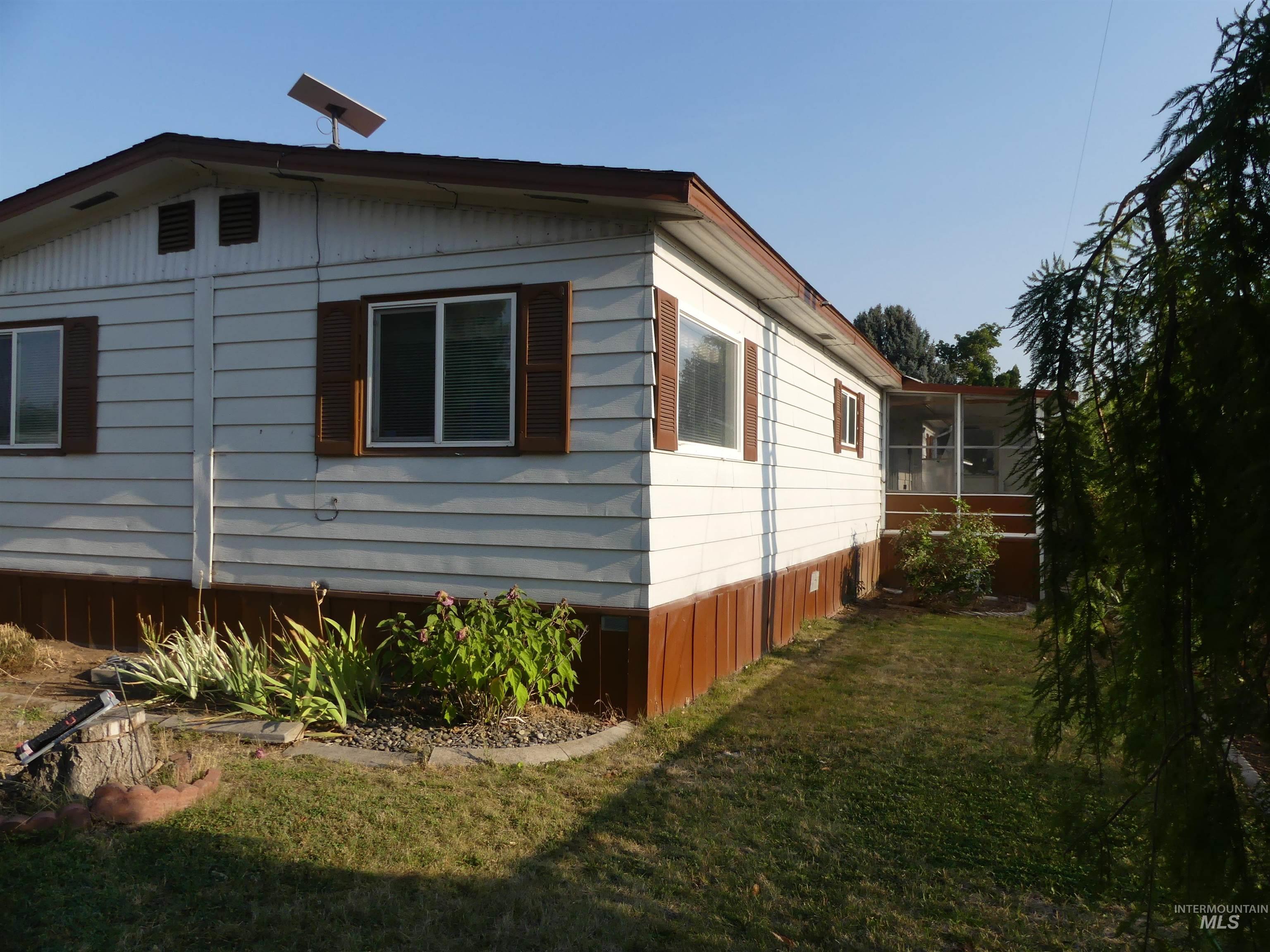 2015 6th Ave Property Photo 11