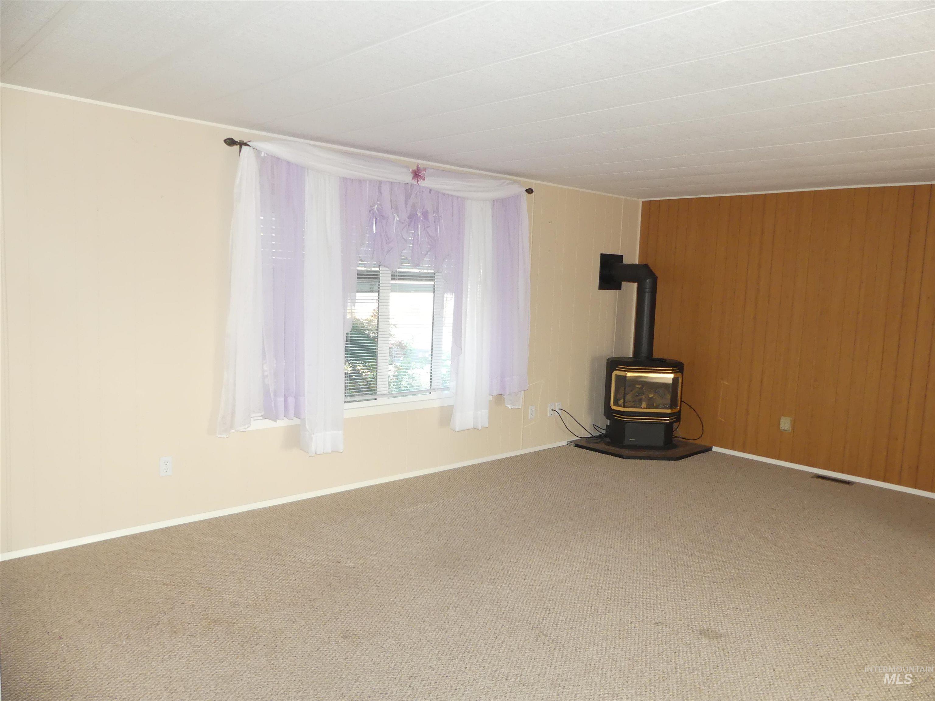 2015 6th Ave Property Photo 26