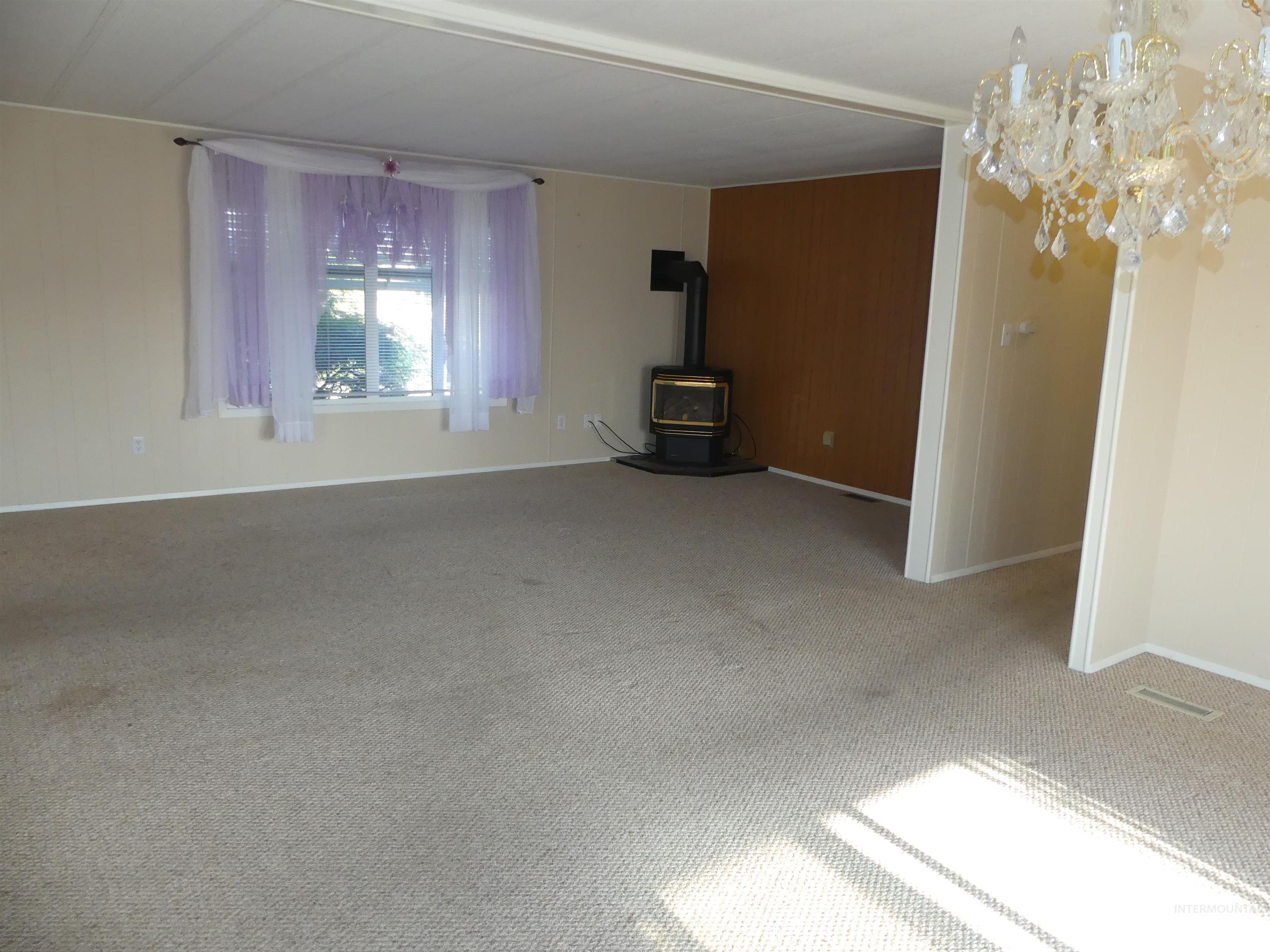 2015 6th Ave Property Photo 32