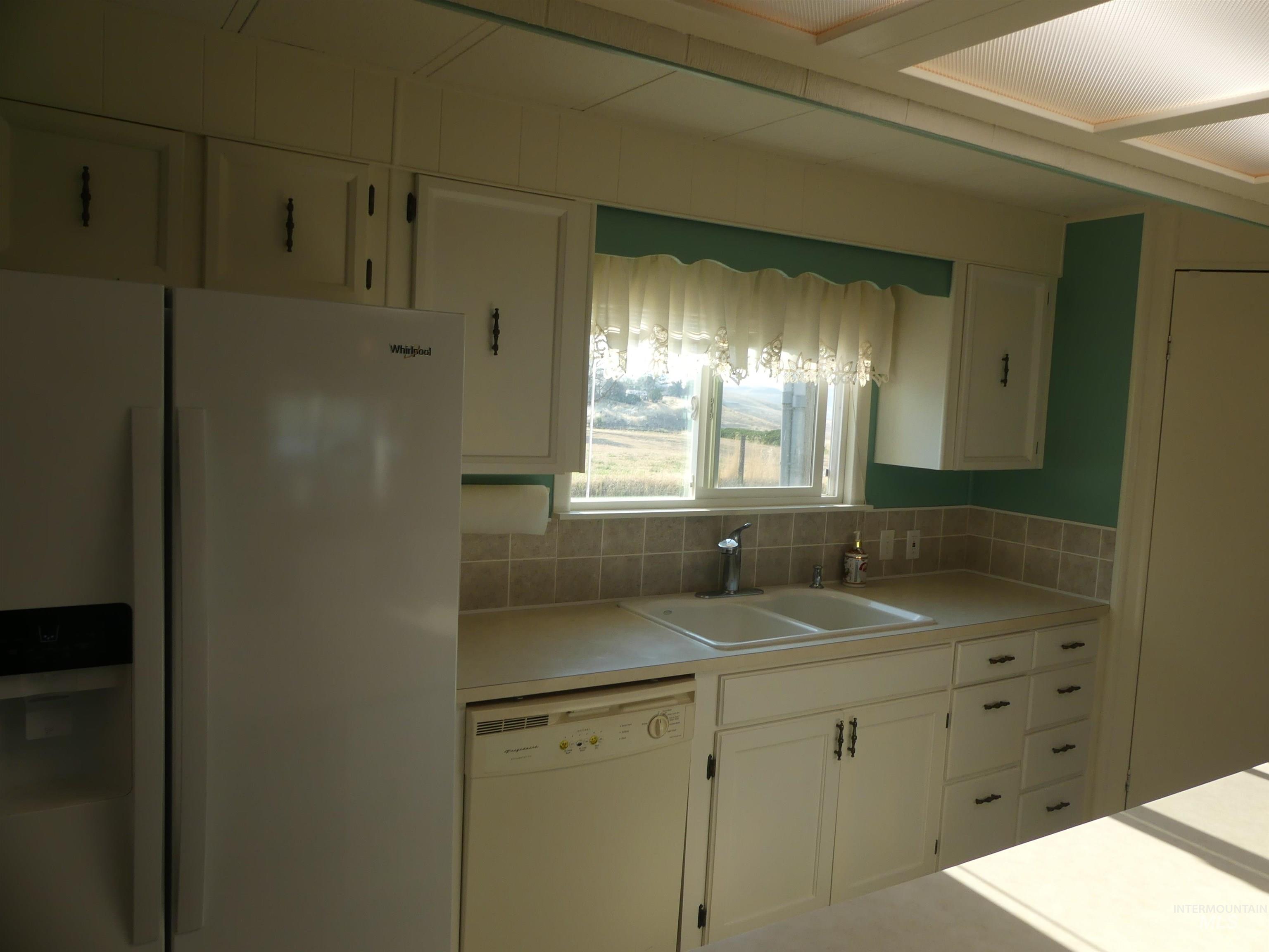 2015 6th Ave Property Photo 35