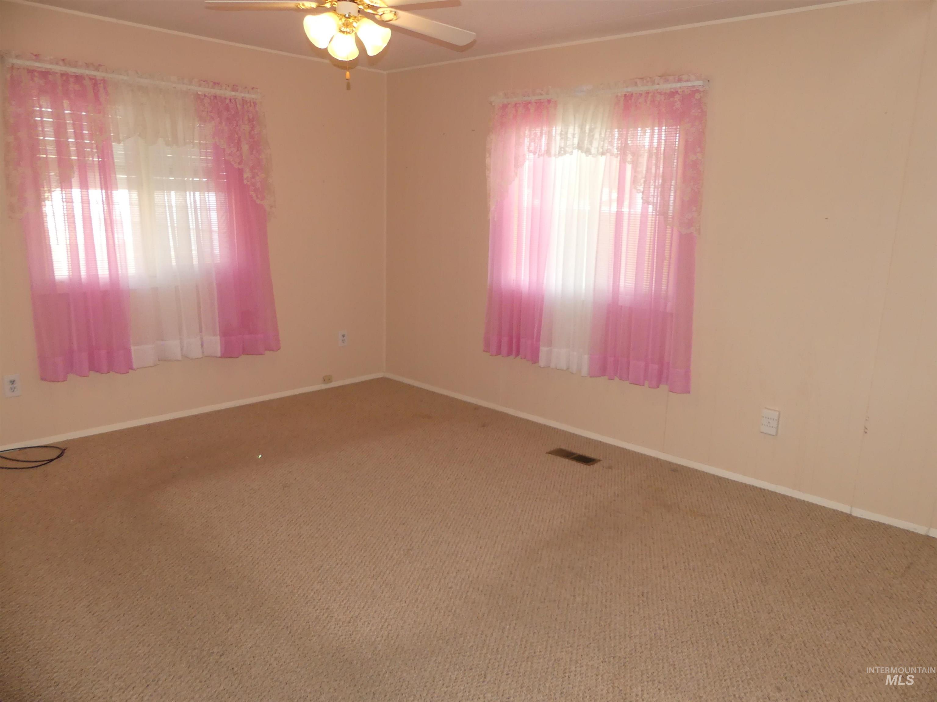 2015 6th Ave Property Photo 41