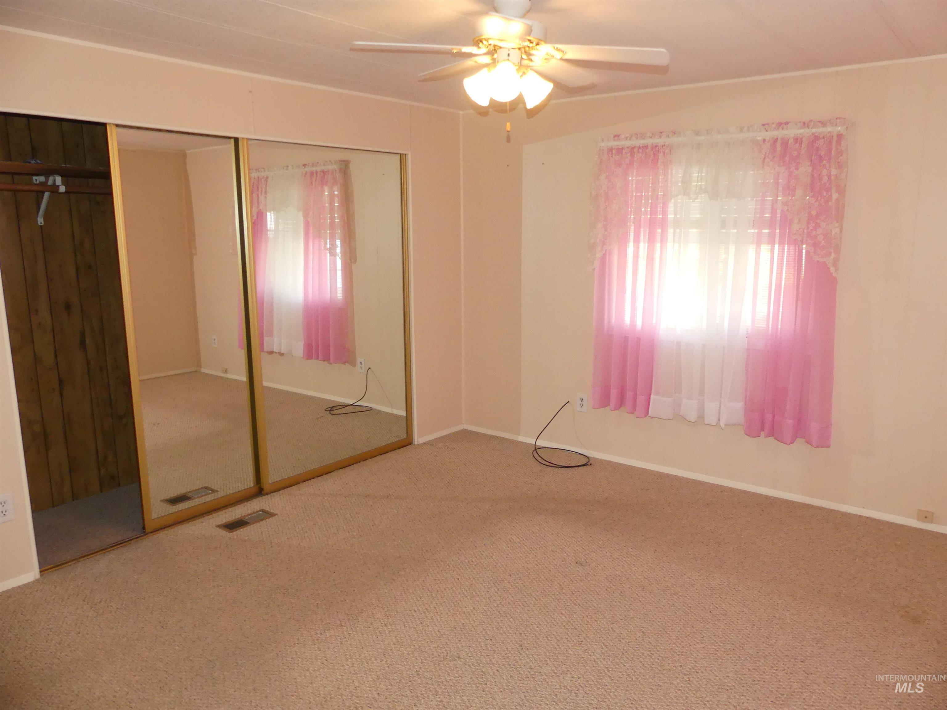 2015 6th Ave Property Photo 42