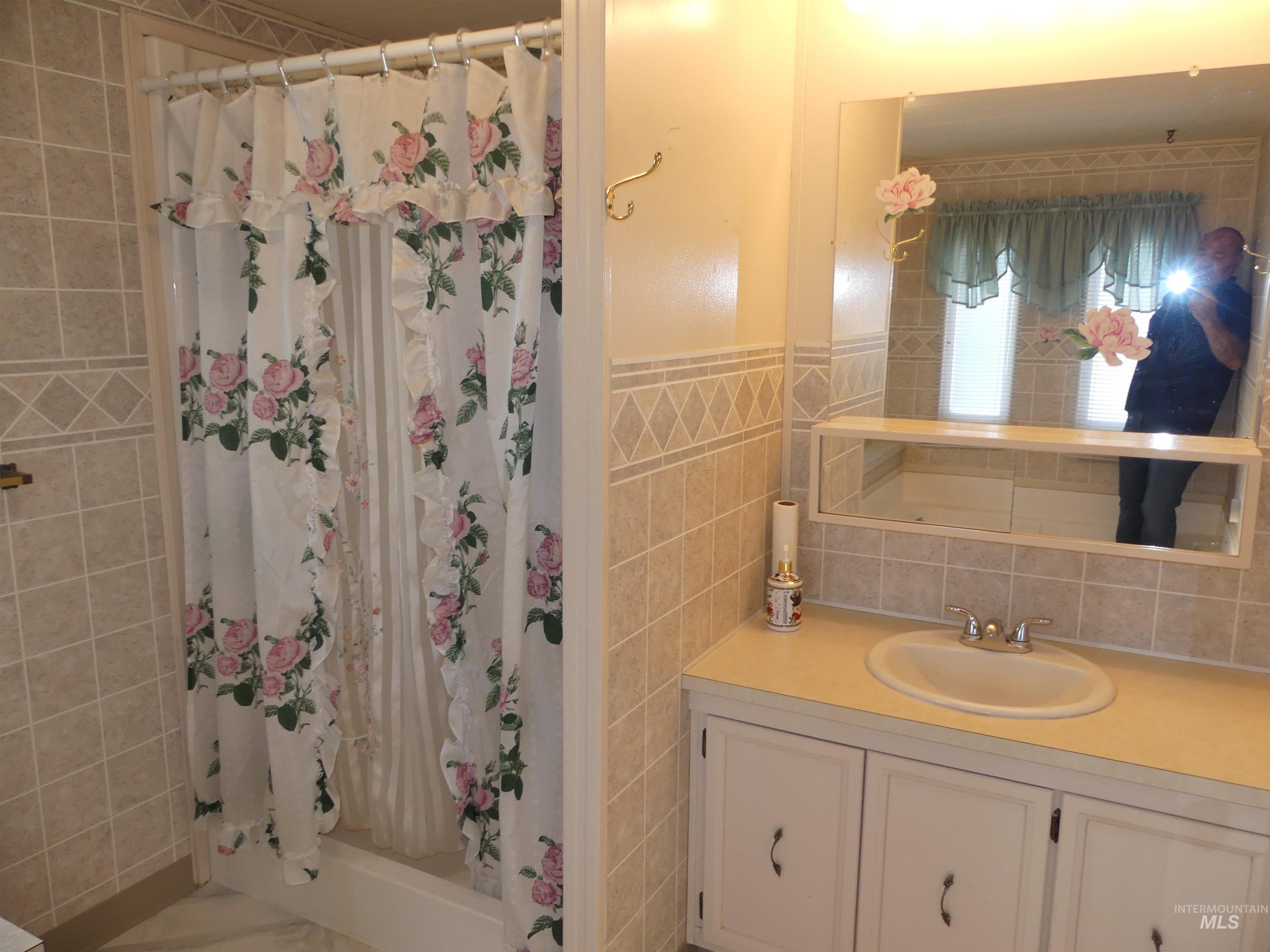 2015 6th Ave Property Photo 44