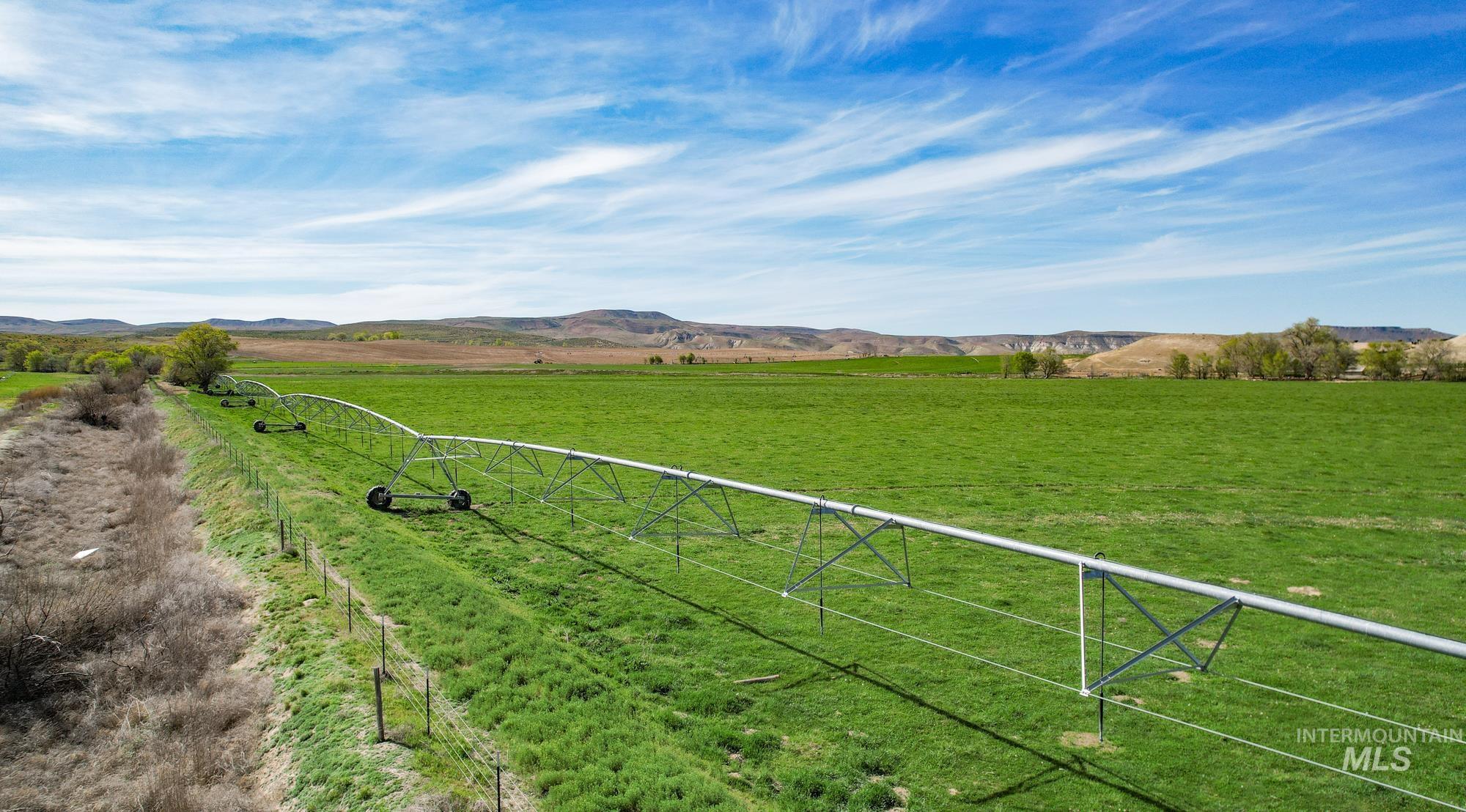 1547 Highway 201 Property Photo 7