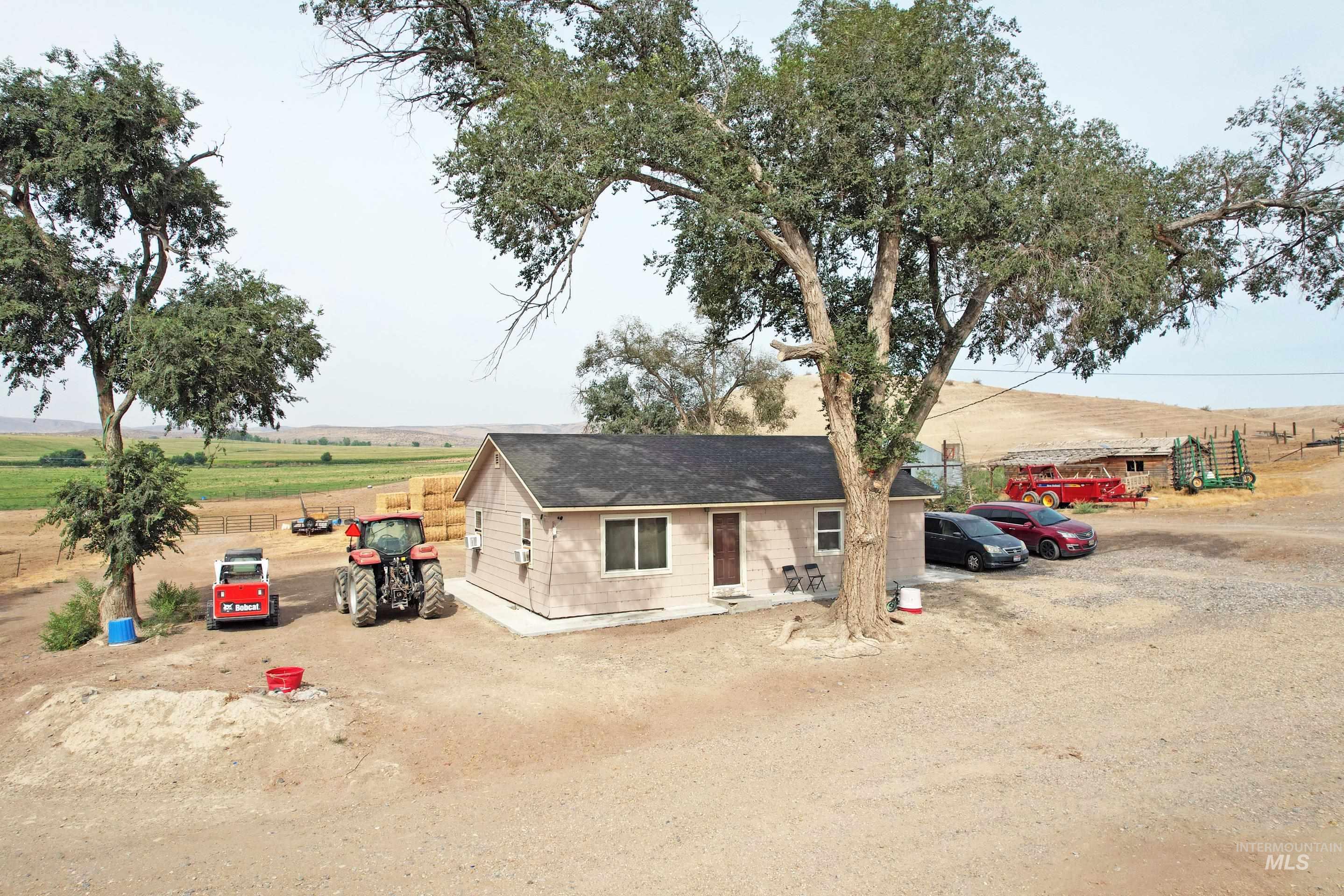 1547 Highway 201 Property Photo 16