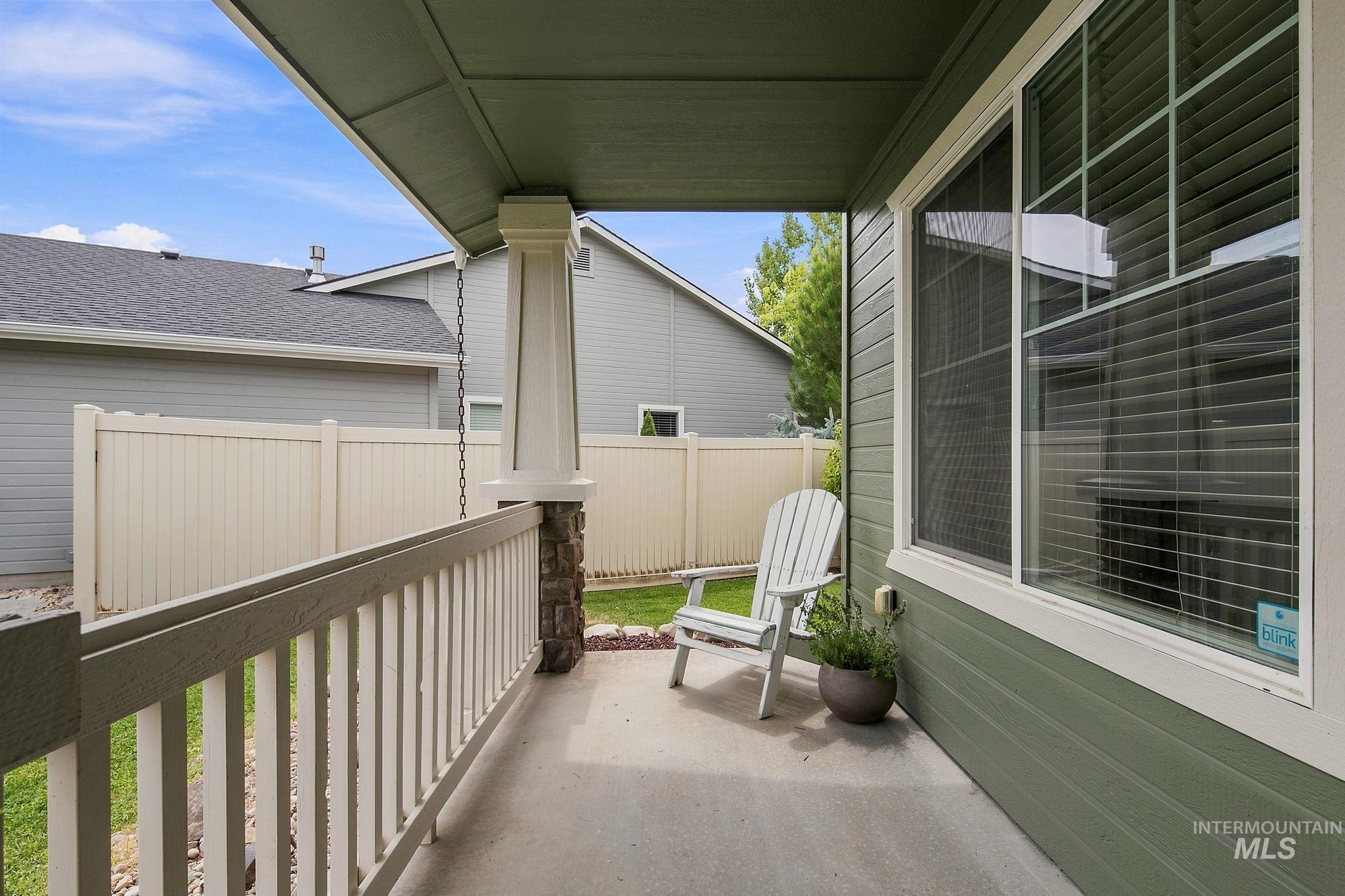 1582 Fairway St Property Photo 4