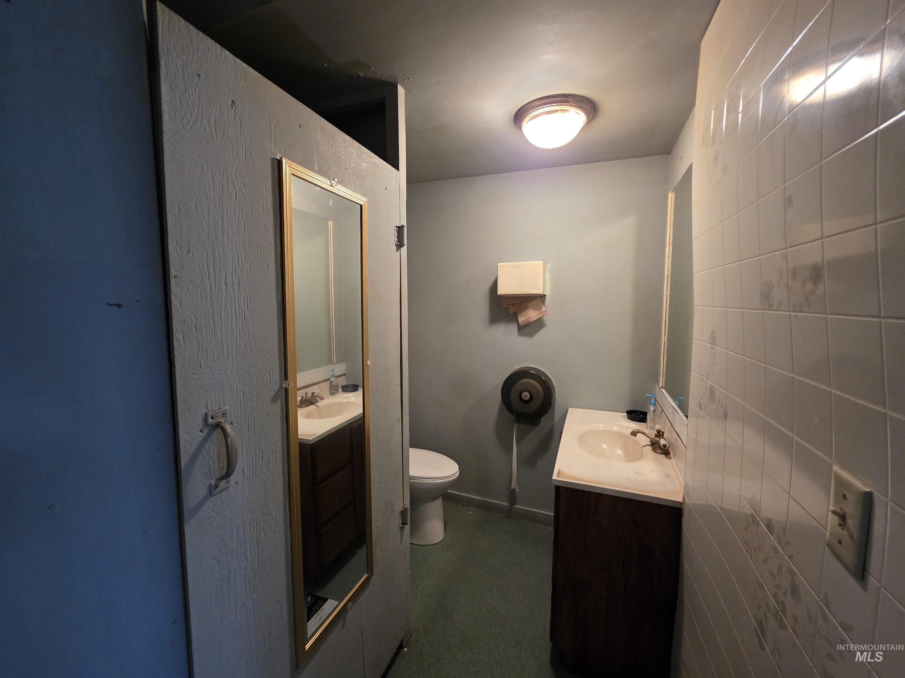 108 N Main St Property Photo 18