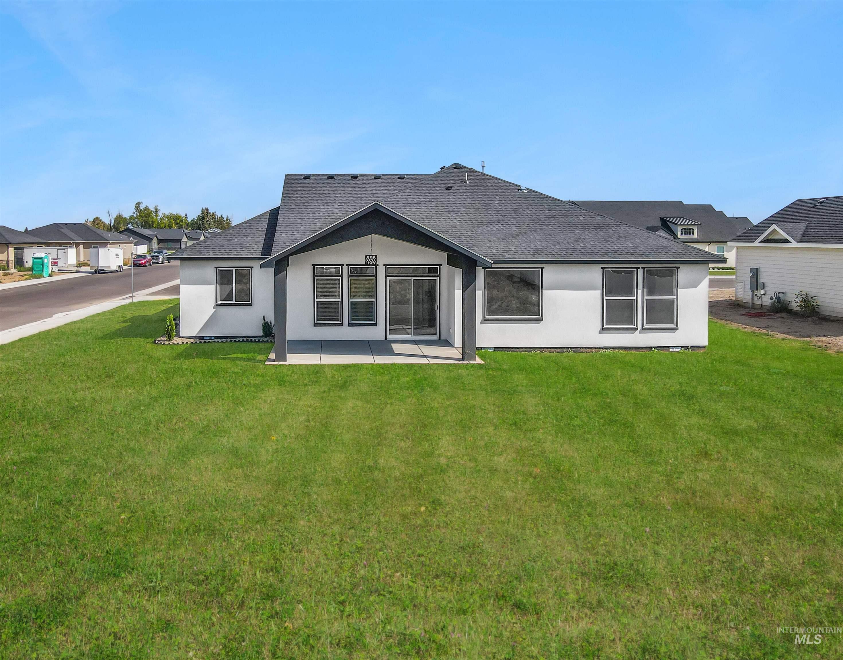 1521 Lavender St Property Photo 5