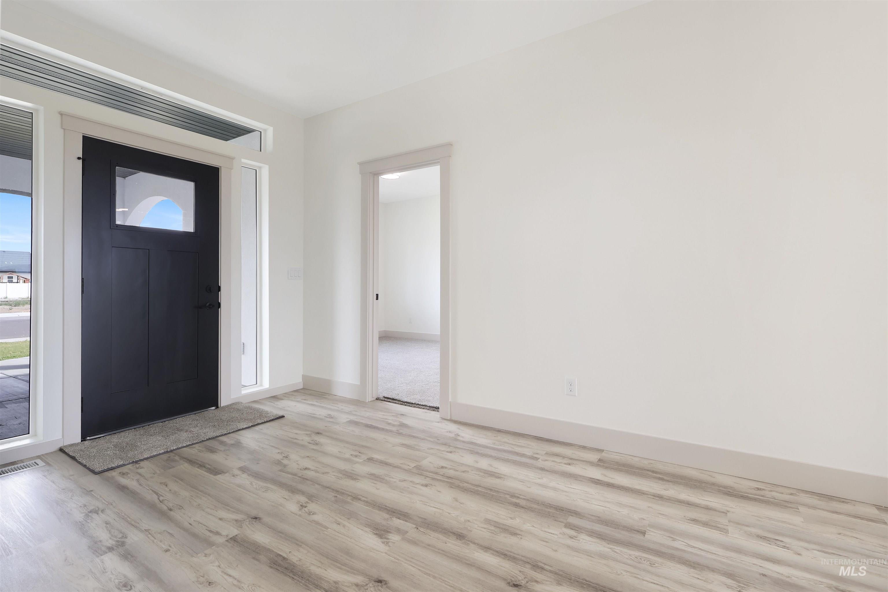 1521 Lavender St Property Photo 9