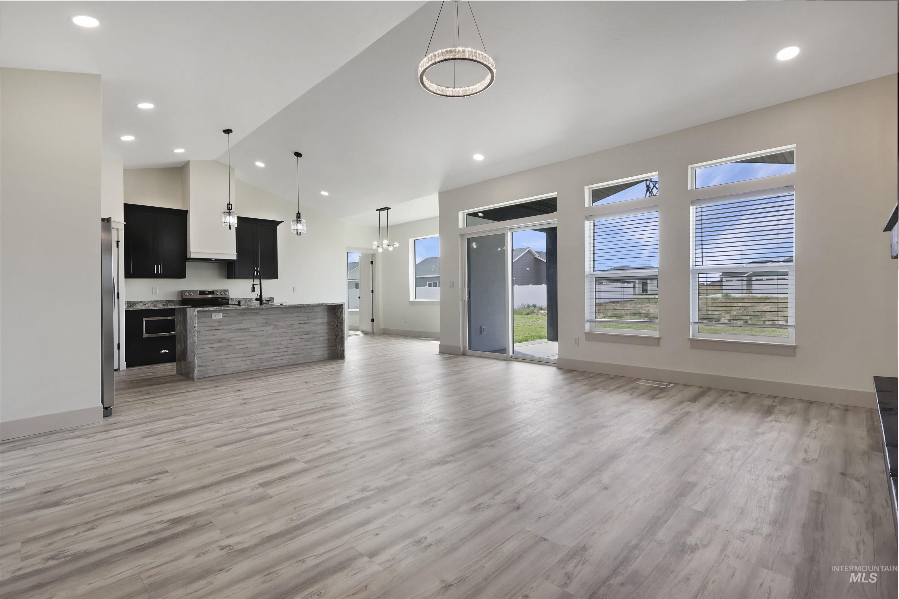 1521 Lavender St Property Photo 12