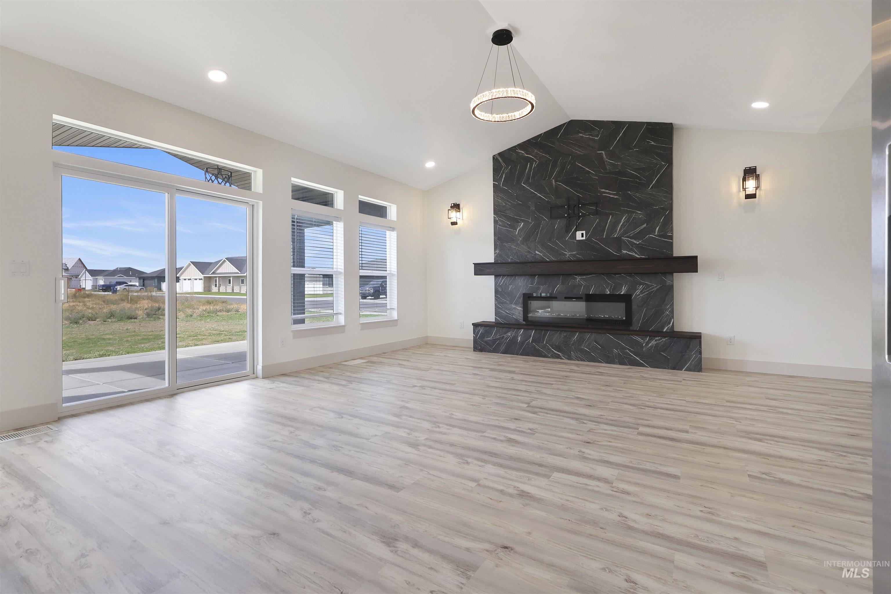 1521 Lavender St Property Photo 15