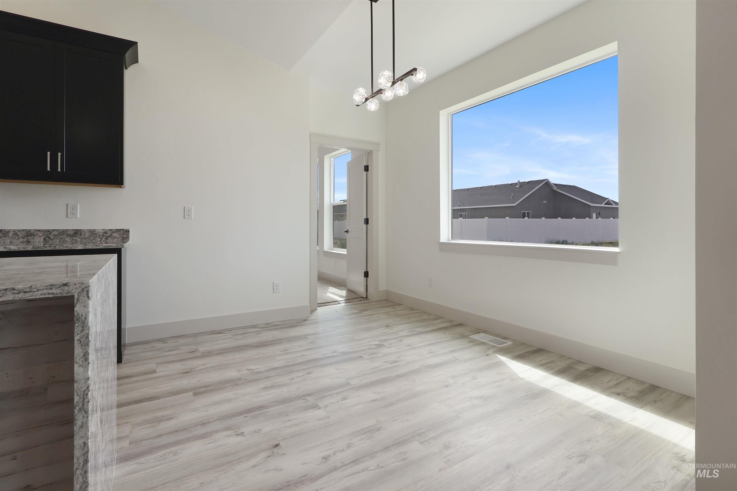 1521 Lavender St Property Photo 22