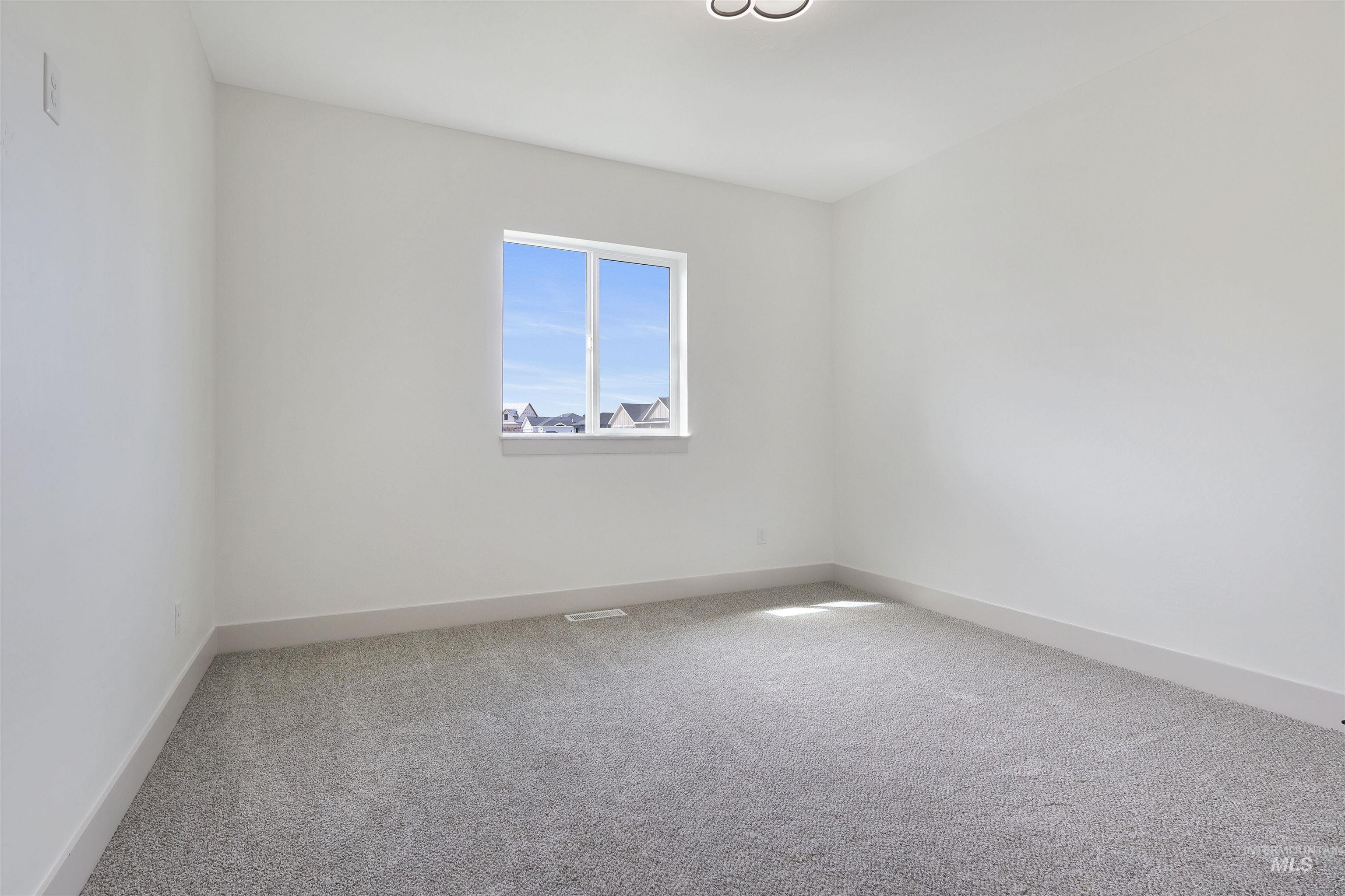 1521 Lavender St Property Photo 32