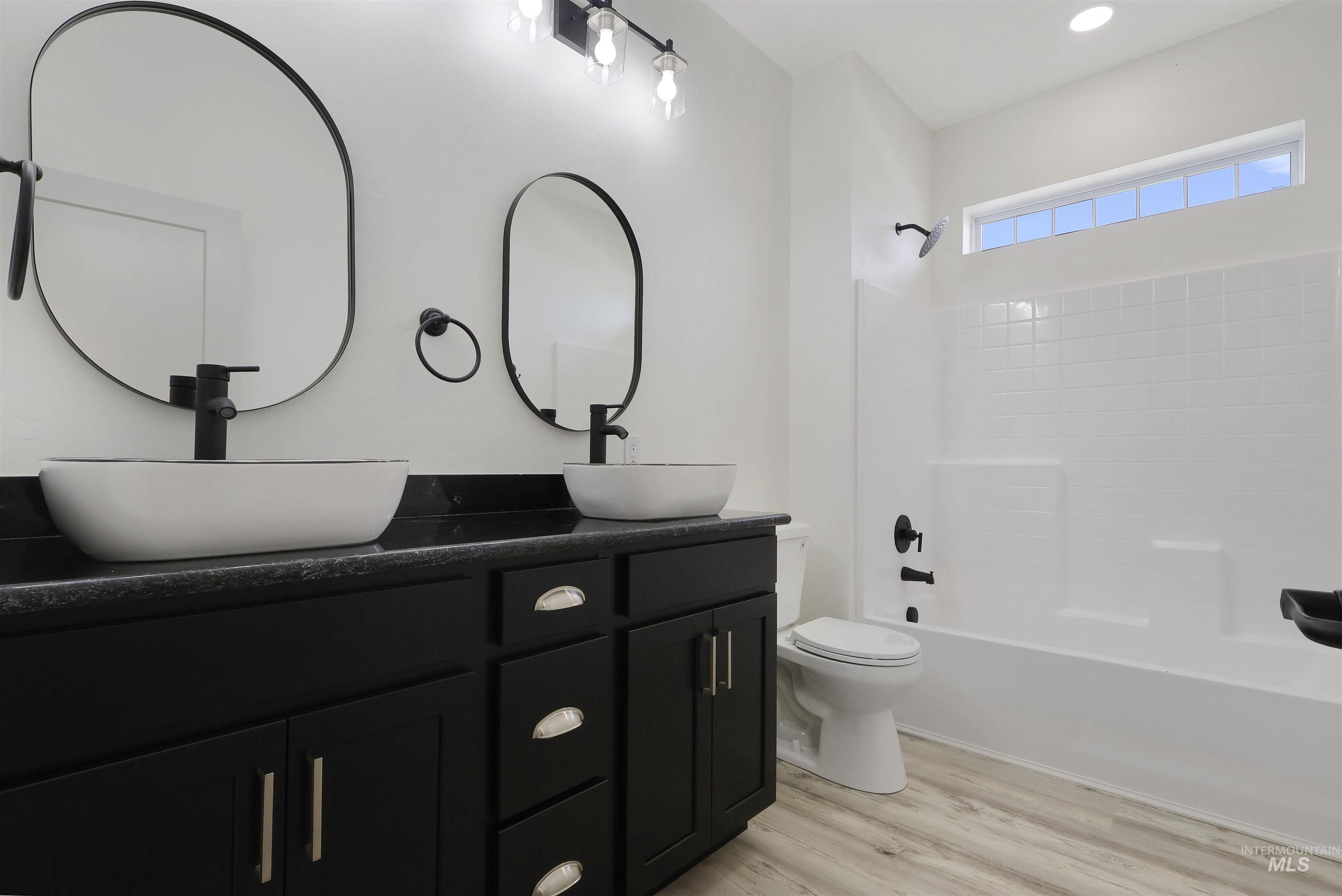 1521 Lavender St Property Photo 35