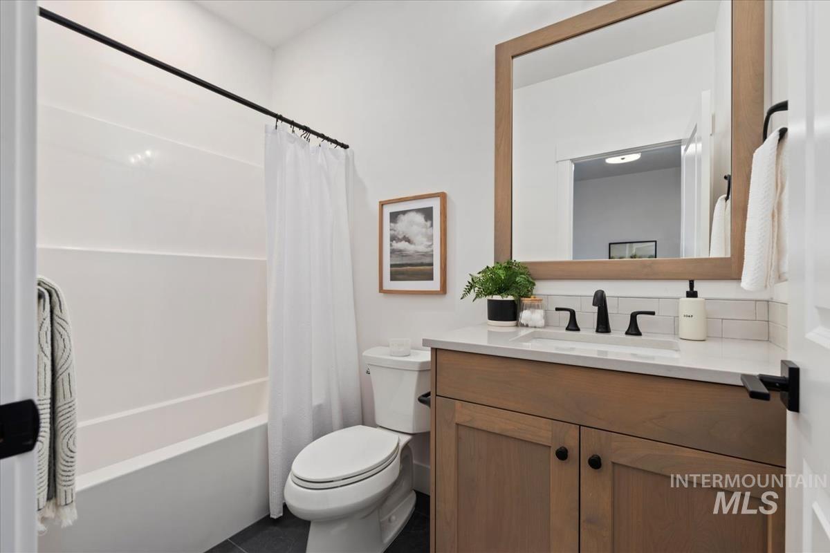 6336 N Barholm Ln Property Photo 28