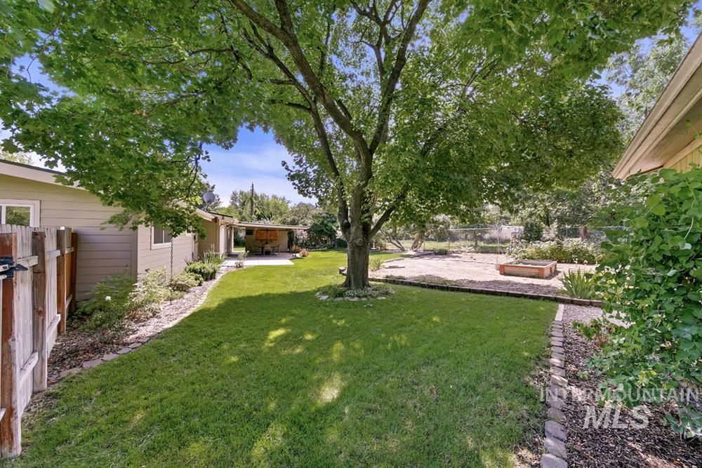 10919 W Cruser Dr Property Photo 20