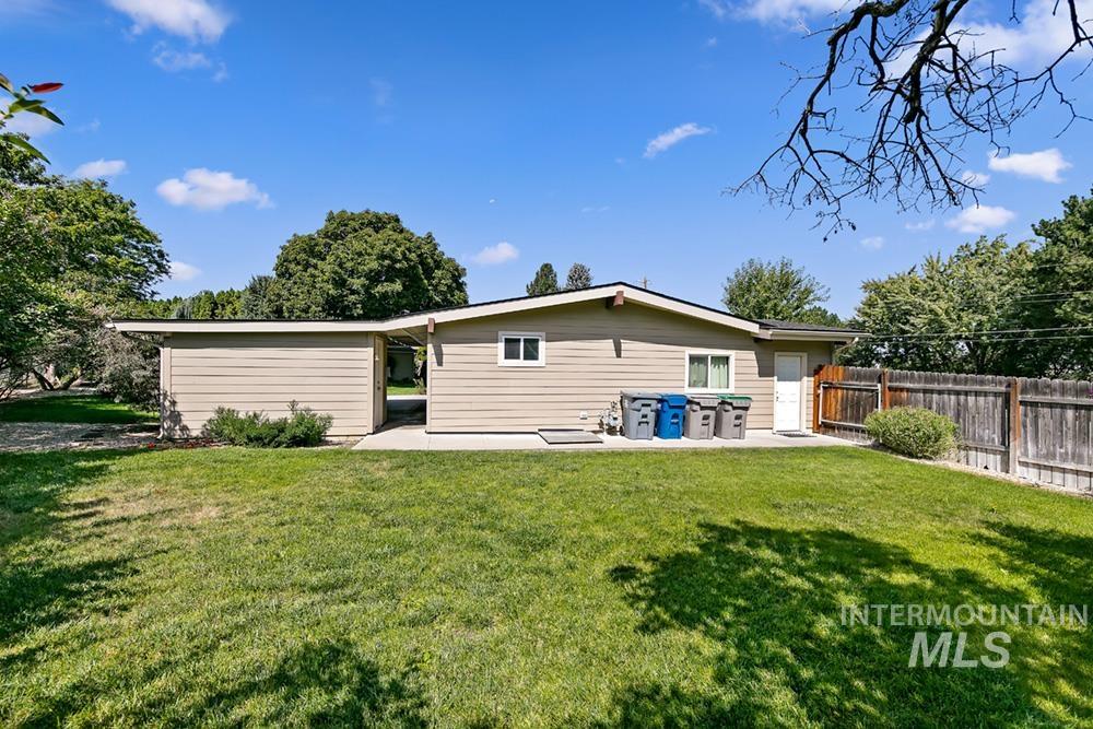 10919 W Cruser Dr Property Photo 23
