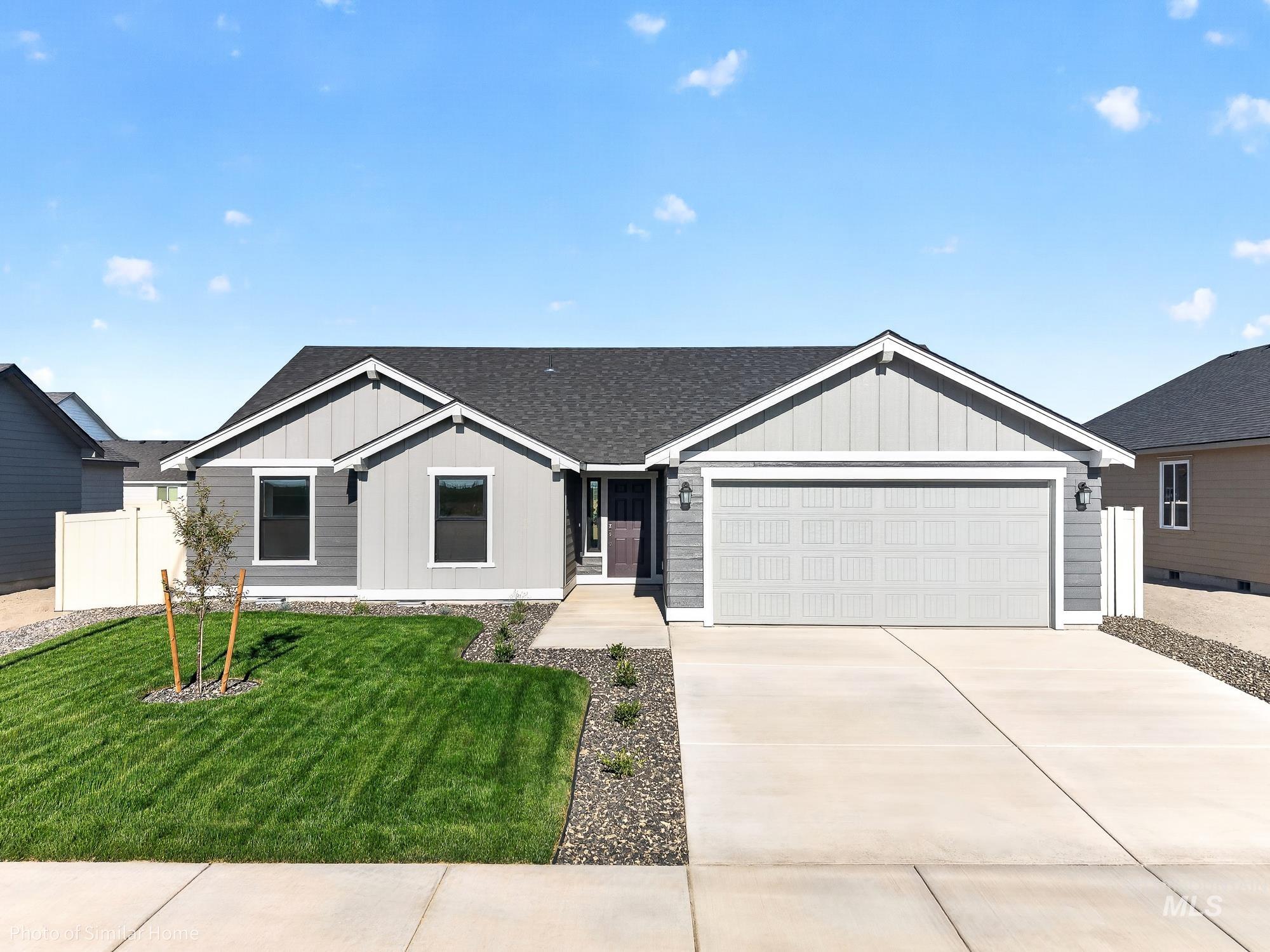 5209 E Patchwork Dr. Property Photo 1