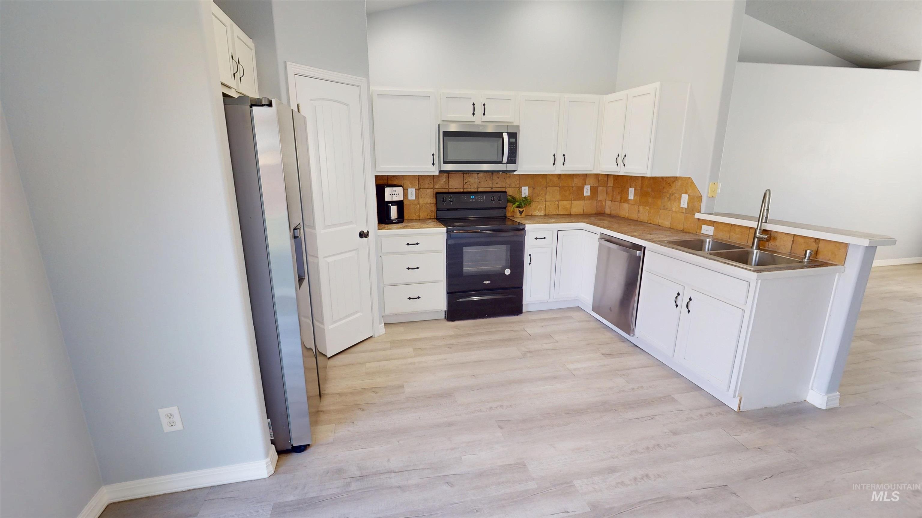 16891 N Darmady Loop Property Photo 23