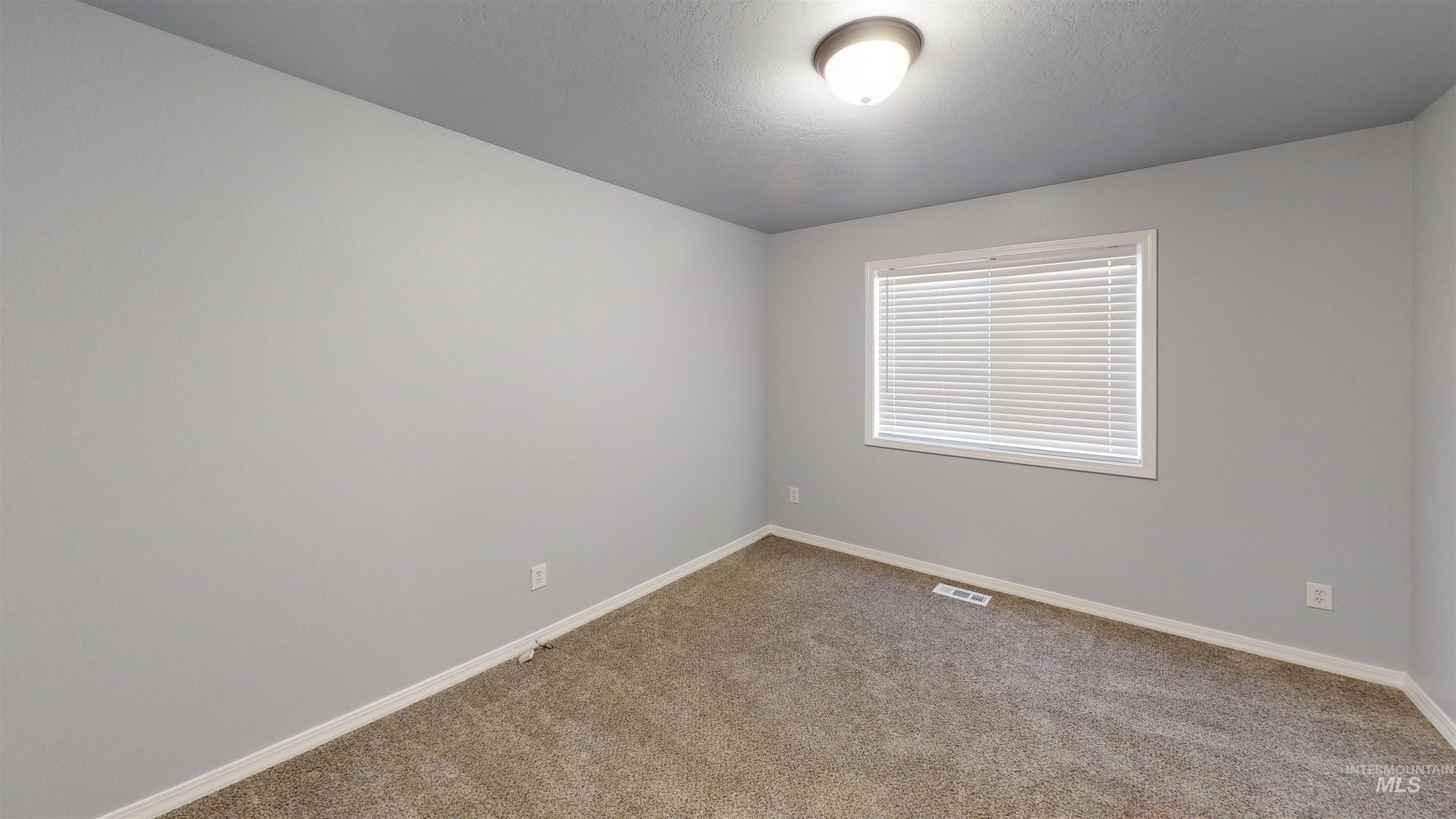 16891 N Darmady Loop Property Photo 30