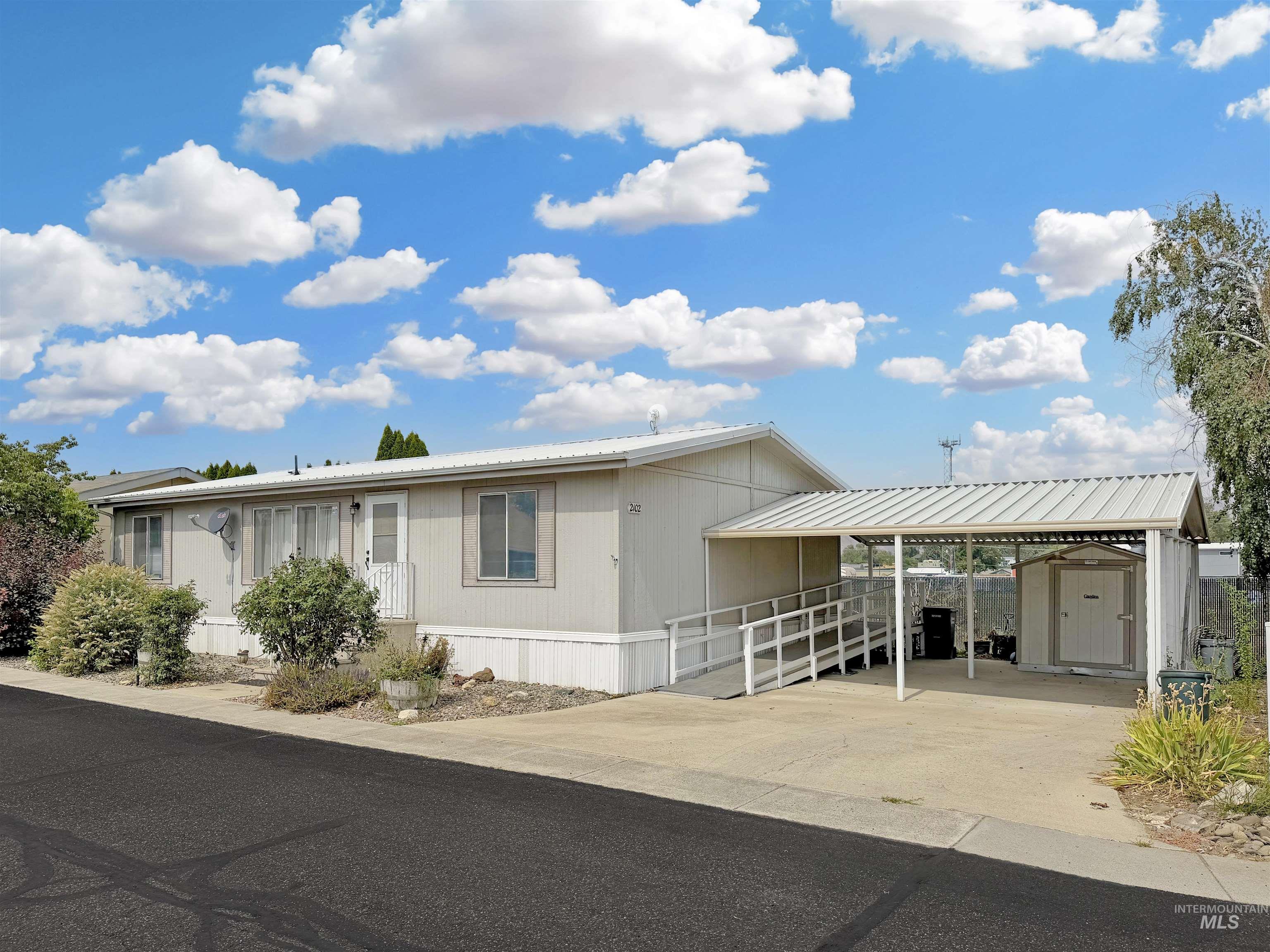 2102 Westwind Court