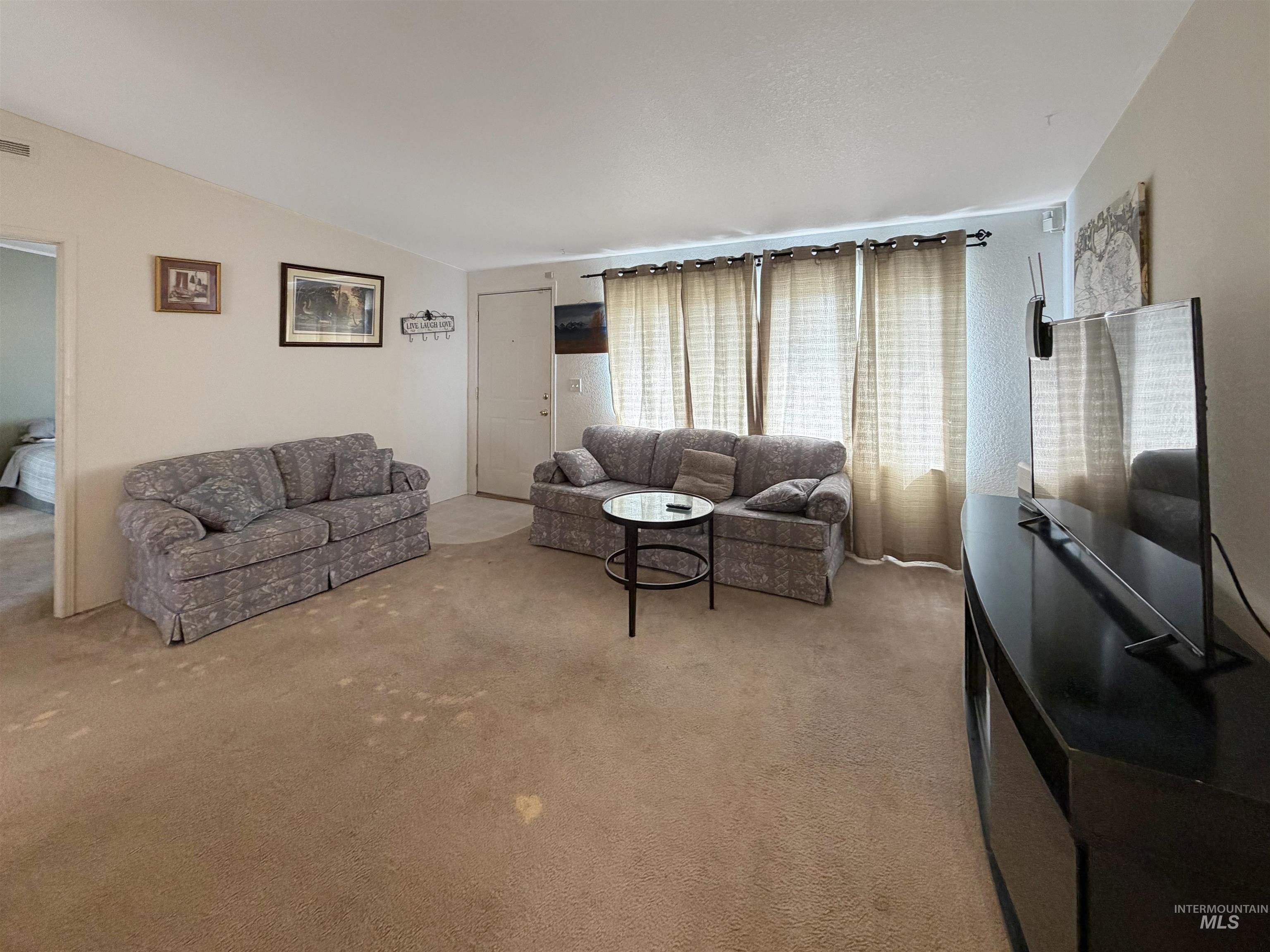 2102 Westwind Court Property Photo 13
