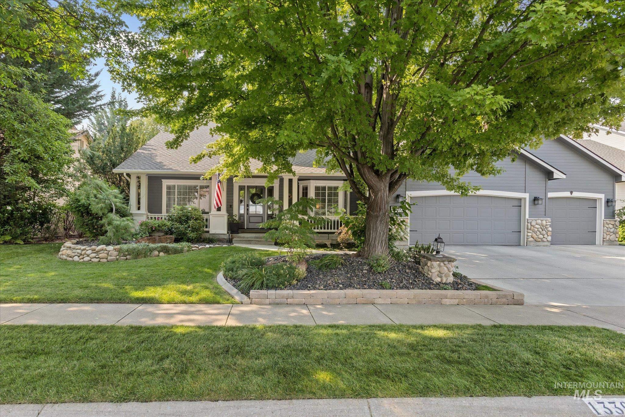 13393 W Elmspring Drive Property Photo 2