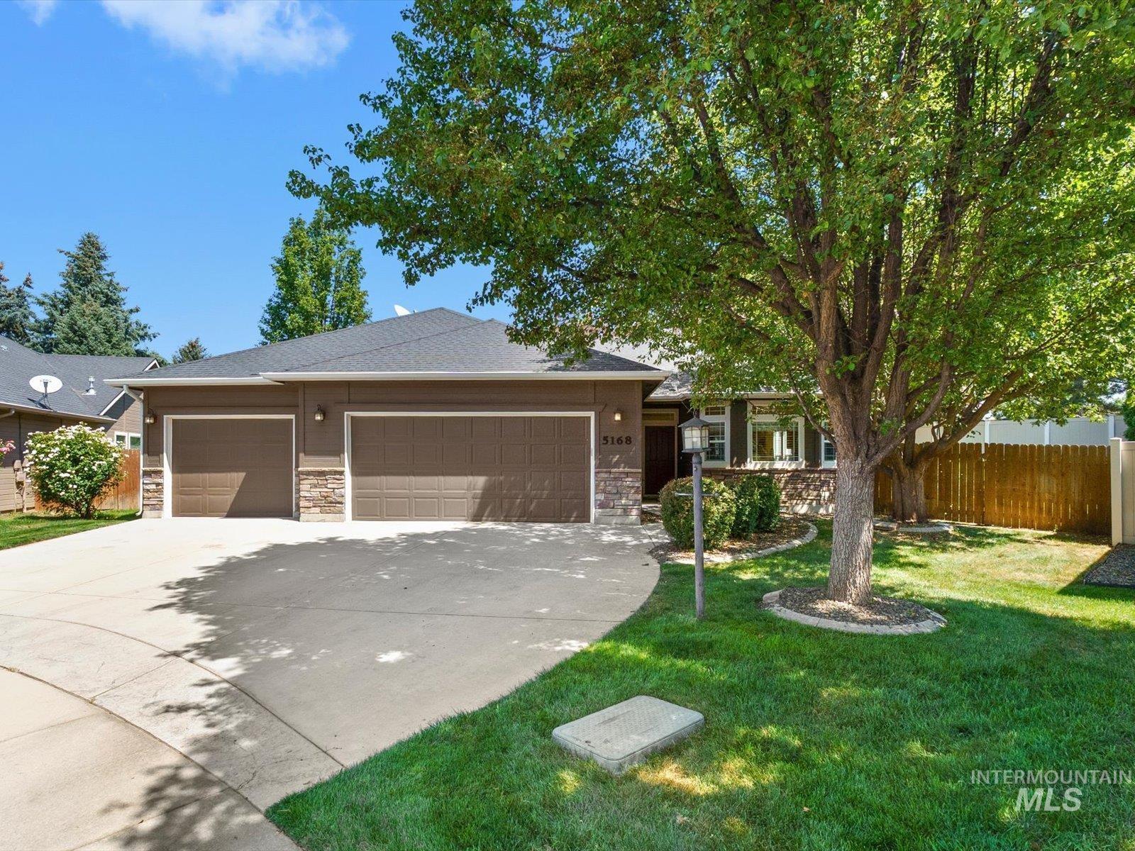5168 N Dove Ridge Pl Property Photo 2