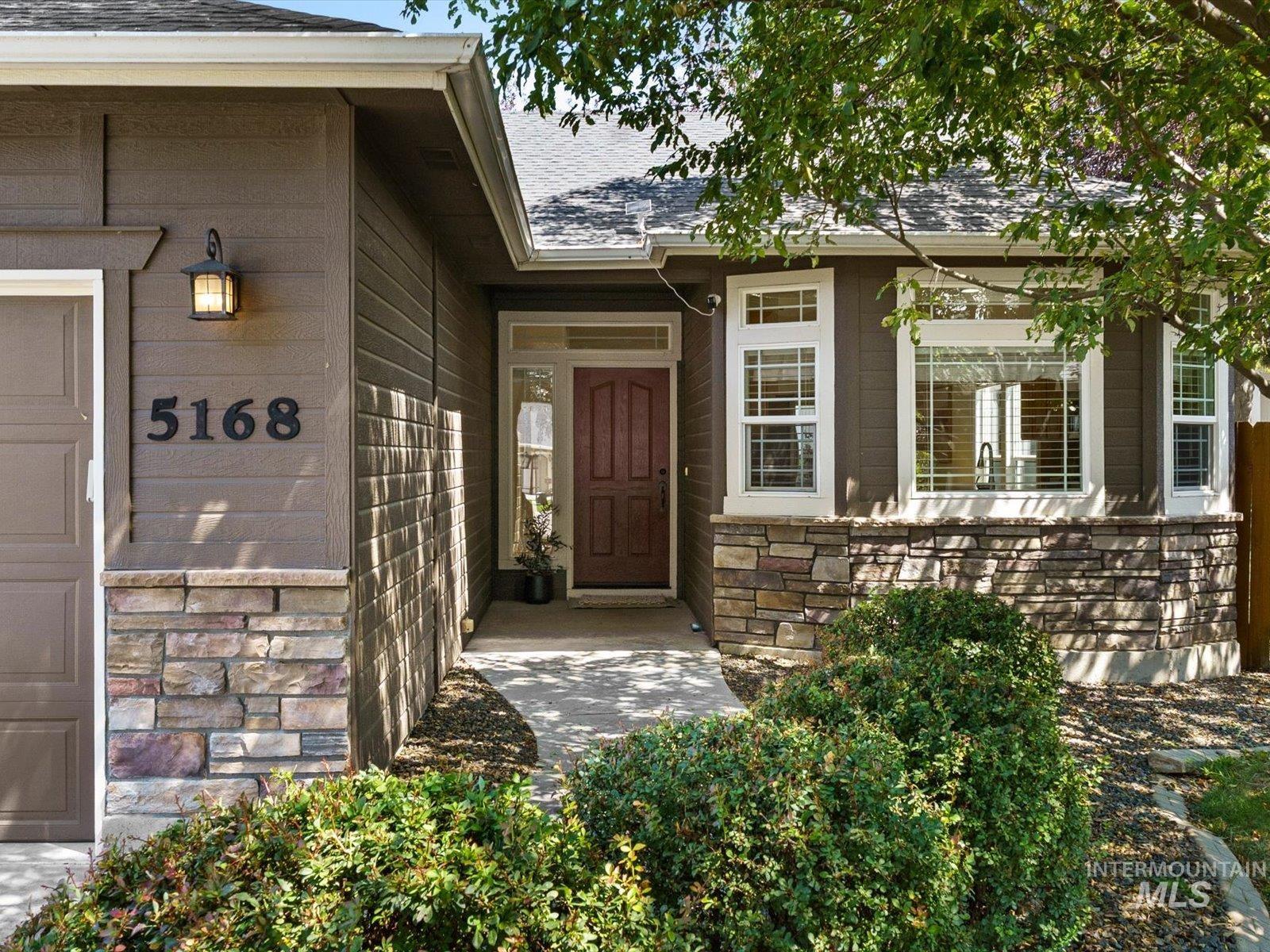 5168 N Dove Ridge Pl Property Photo 6