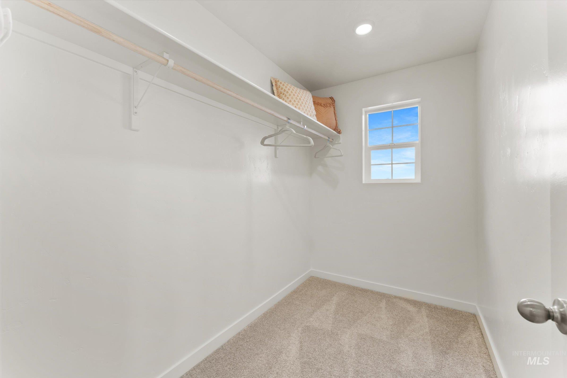 7925 E Beaufort St Property Photo 17