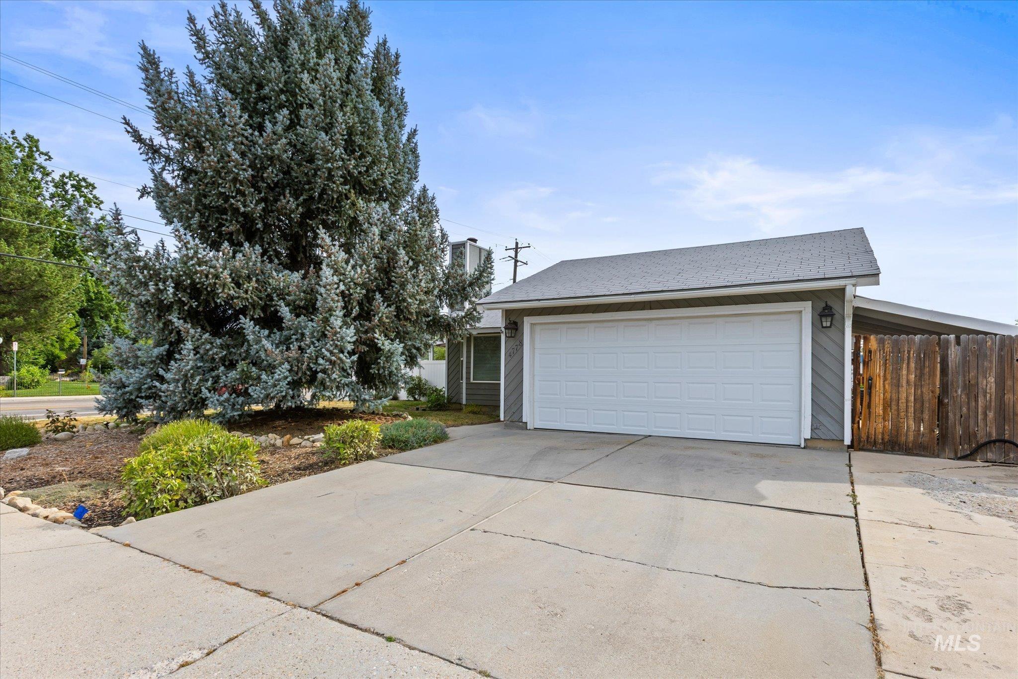 4778 N Wisteria Pl Property Photo 1